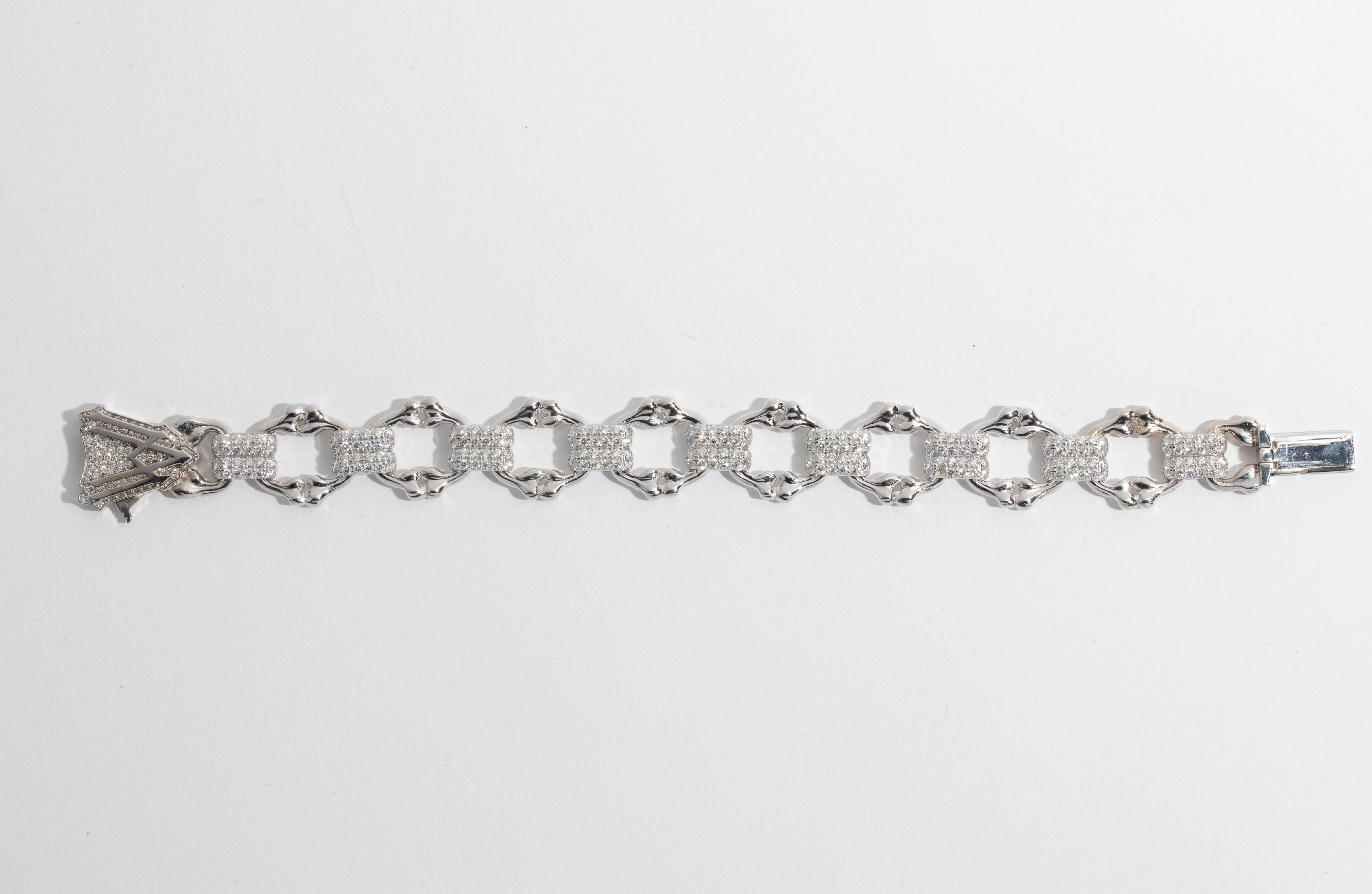 Taglio brillante Bracciale A Link di Alex Moss New York con ossa frantumate in vendita