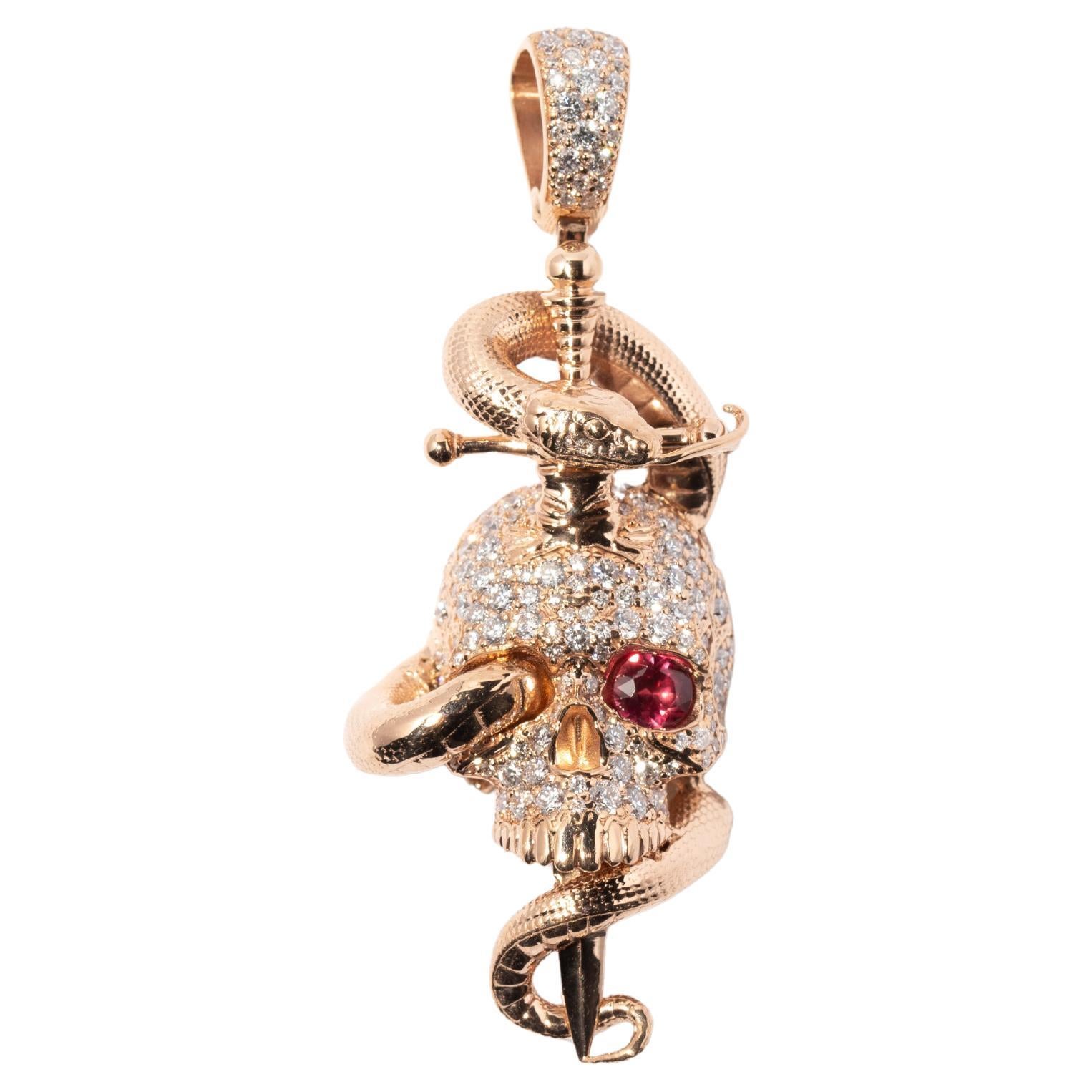 Alex Moss New York Serpentine Skull Pendant