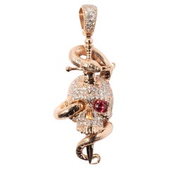 Alex Moss New York Serpentine Skull Pendant