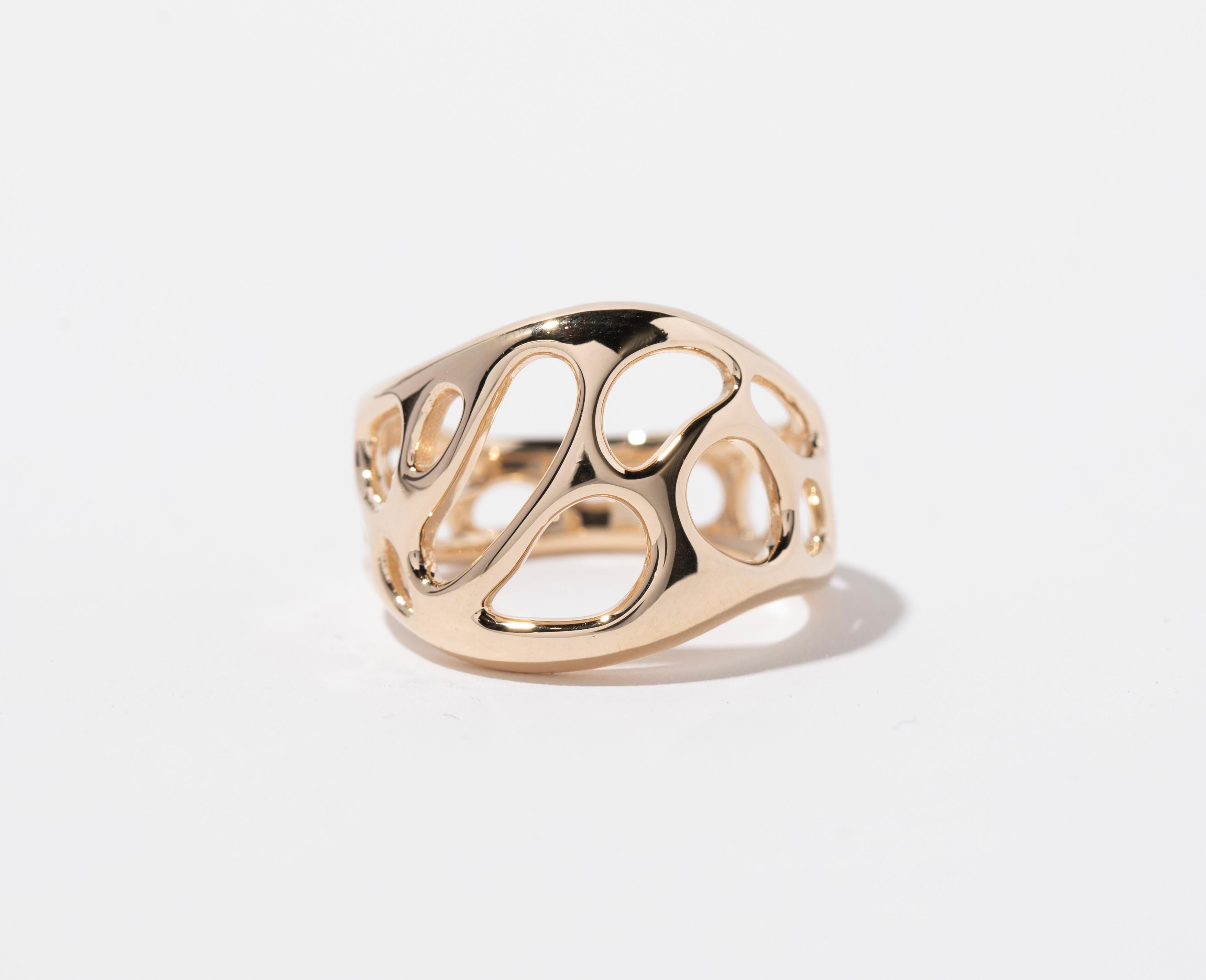 Taglia 10
oro giallo 14K
Pezzo da collezione
Ne esistono solo pochi esemplari al mondo.