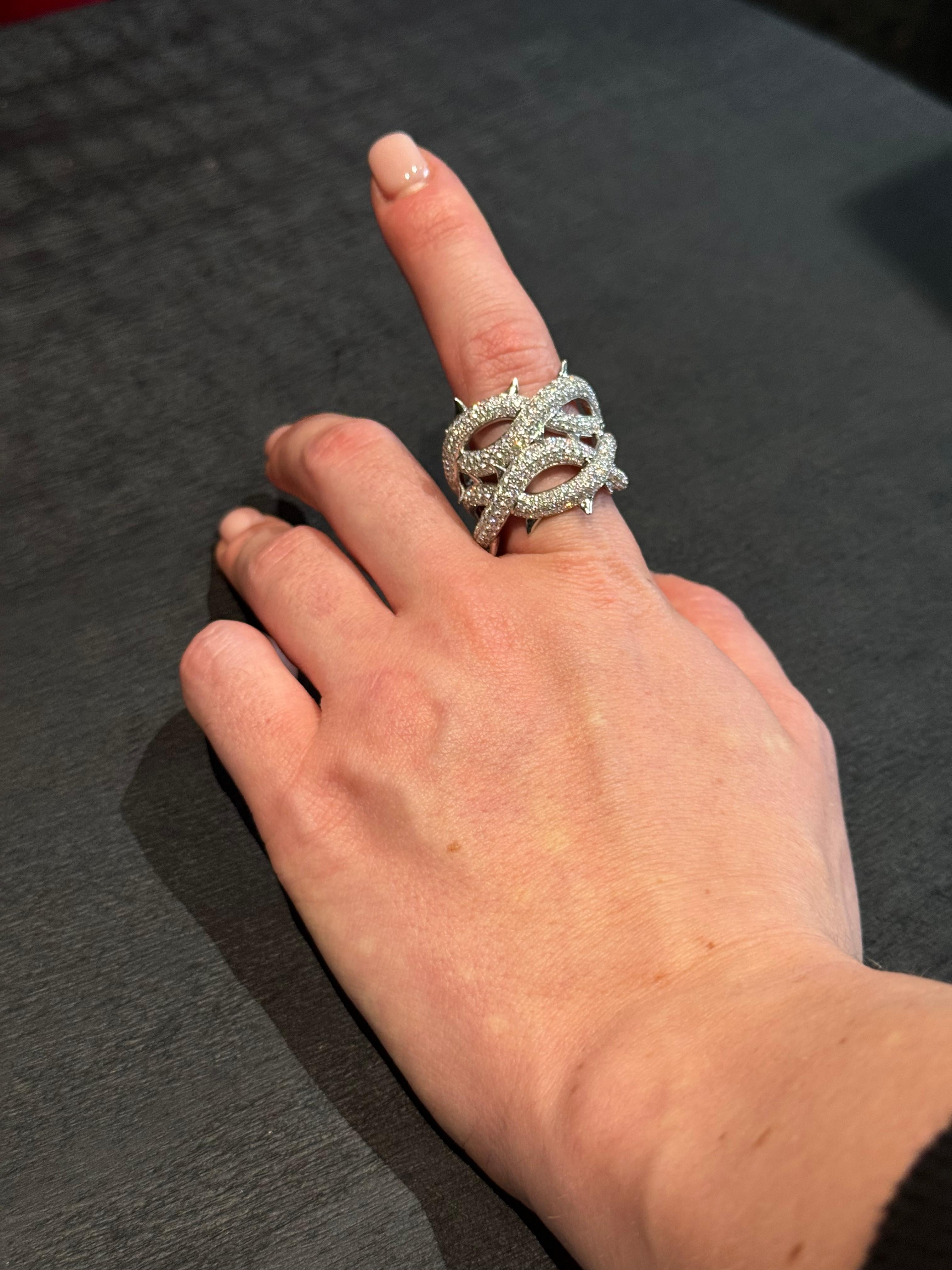 Brilliant Cut Alex Moss New York 14K Gold Crown of Thorns Ring For Sale