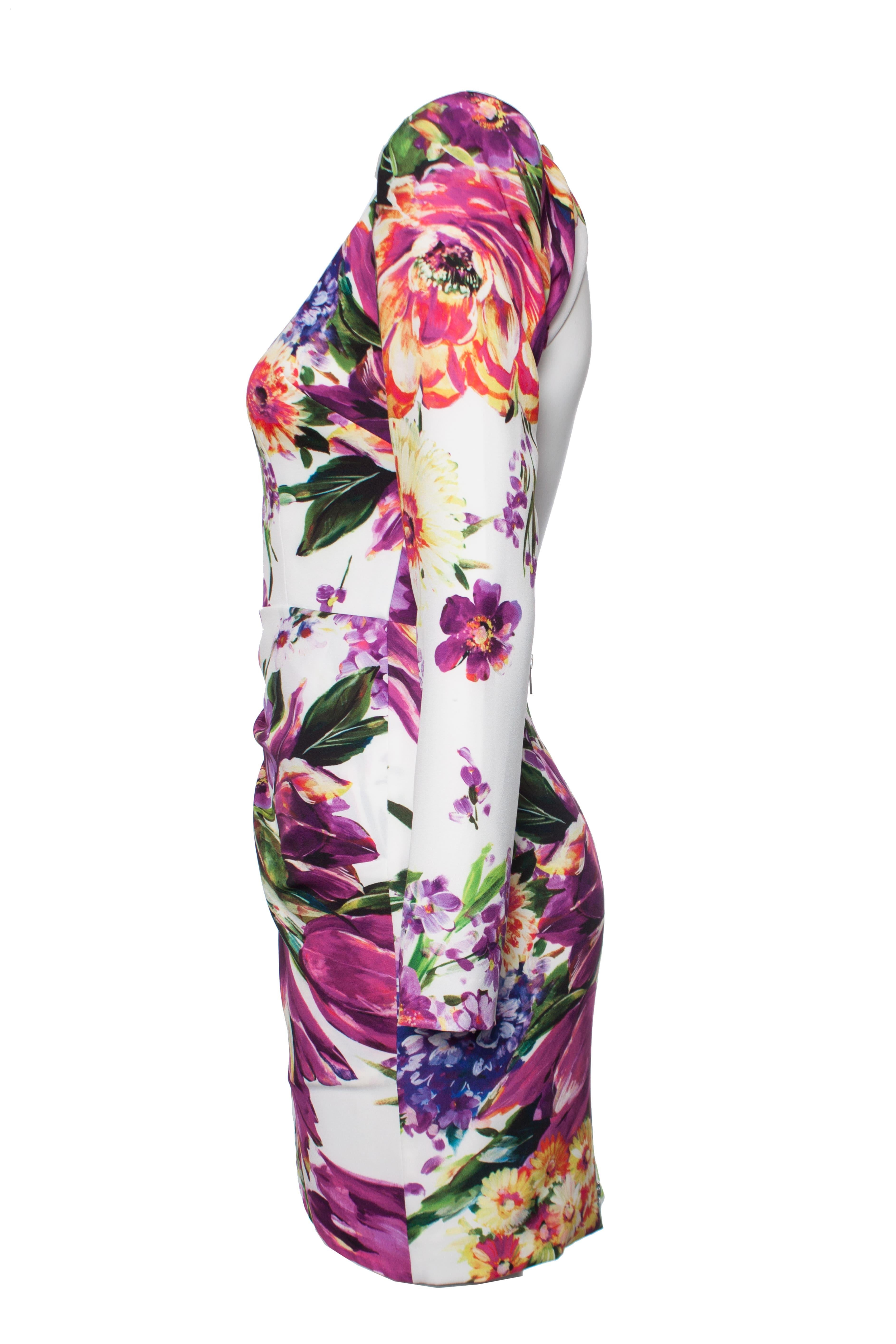De las mujeres Alex Perry, minivestido con estampado floral Anais. en venta