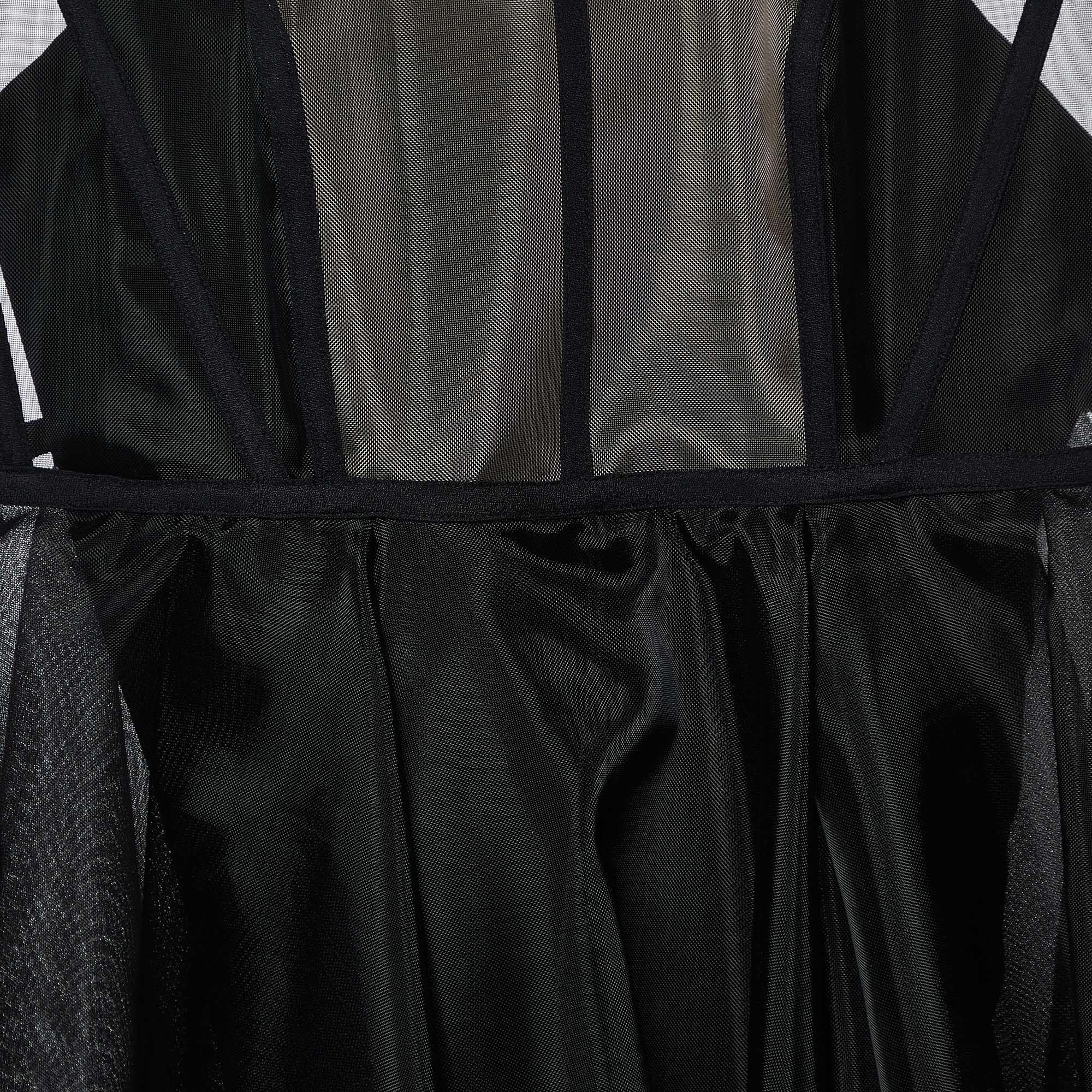 Alex Perry Black Mesh Briony Gown L In Excellent Condition For Sale In Dubai, Al Qouz 2