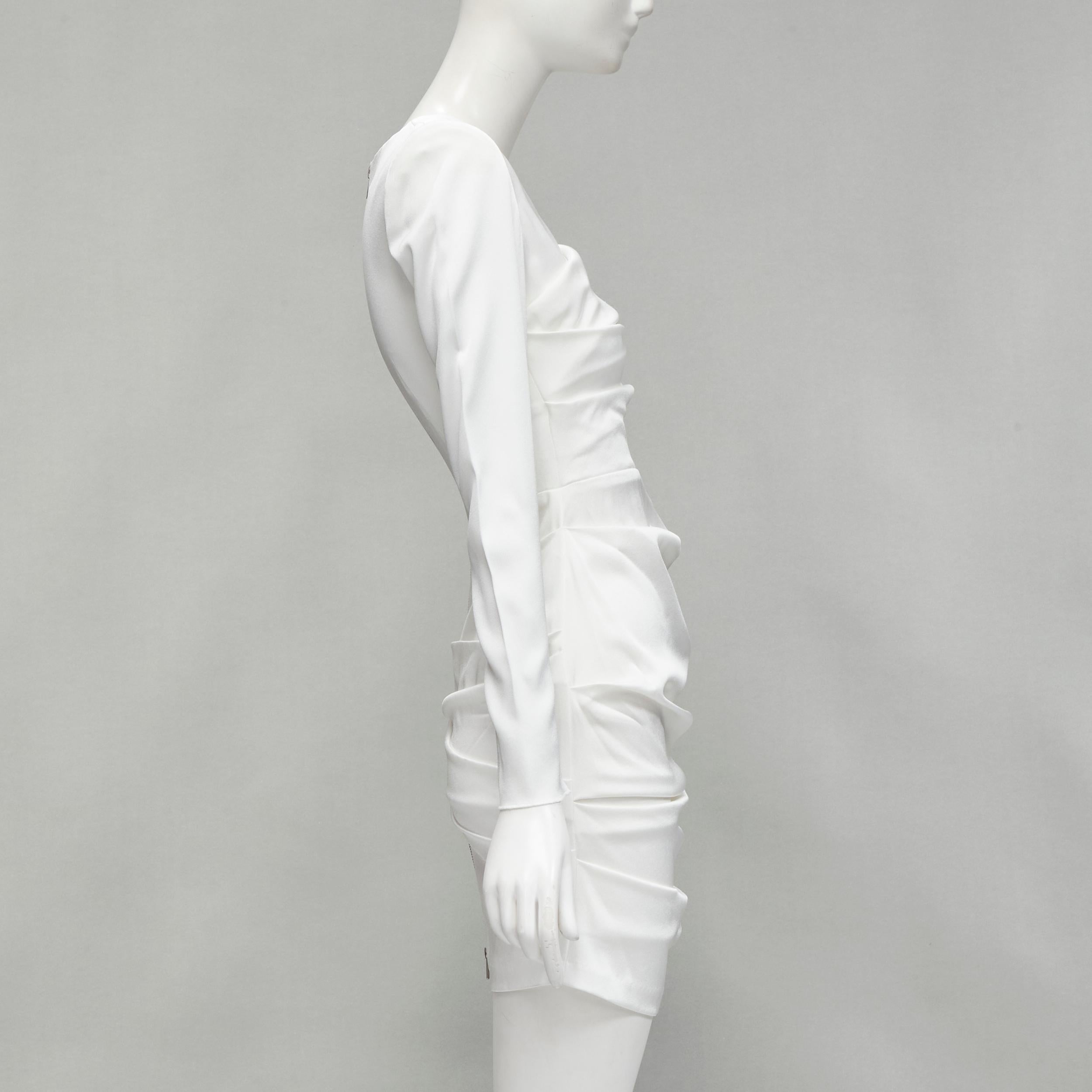 ALEX PERRY Blaze white ruched satin back zip mini cocktail dress UK6 XS In Excellent Condition For Sale In Hong Kong, NT
