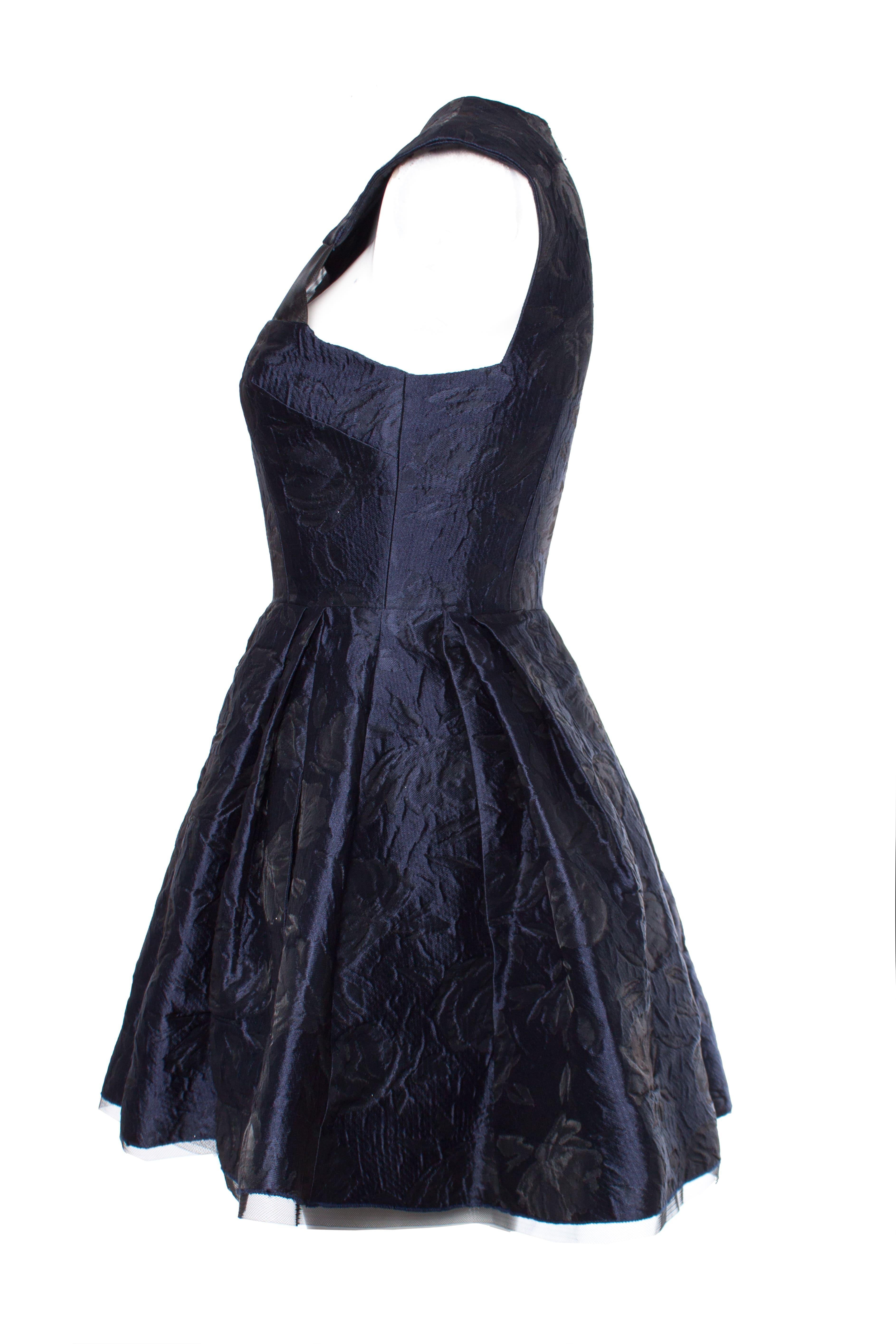 De las mujeres Alex Perry, minivestido de brocado floral Dexter. en venta