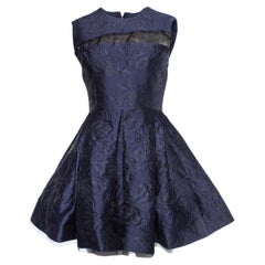 Alex Perry, mini abito Dexter in broccato floreale.