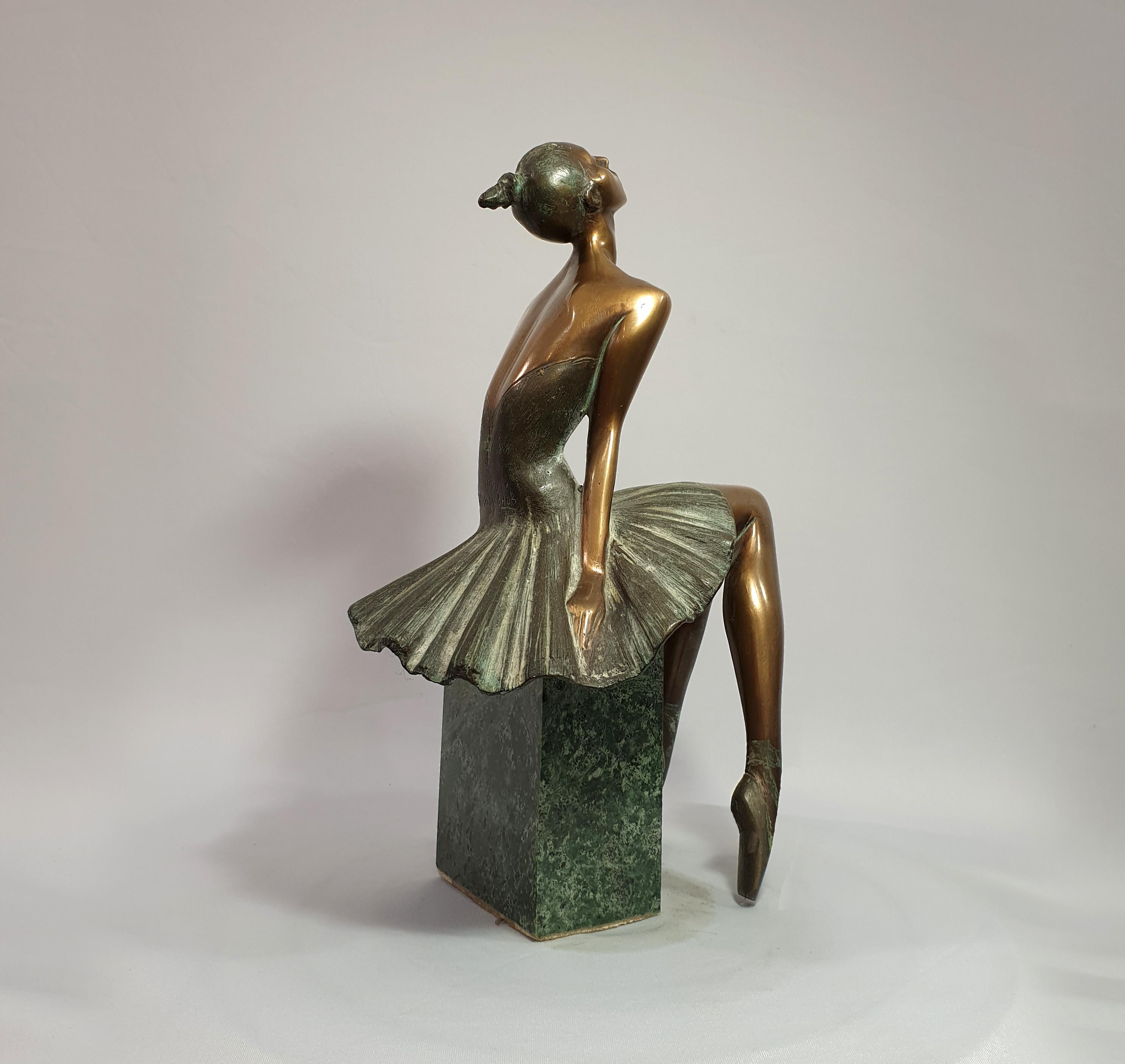 Ballerina on a cube - Realist Sculpture by Alex Radionov