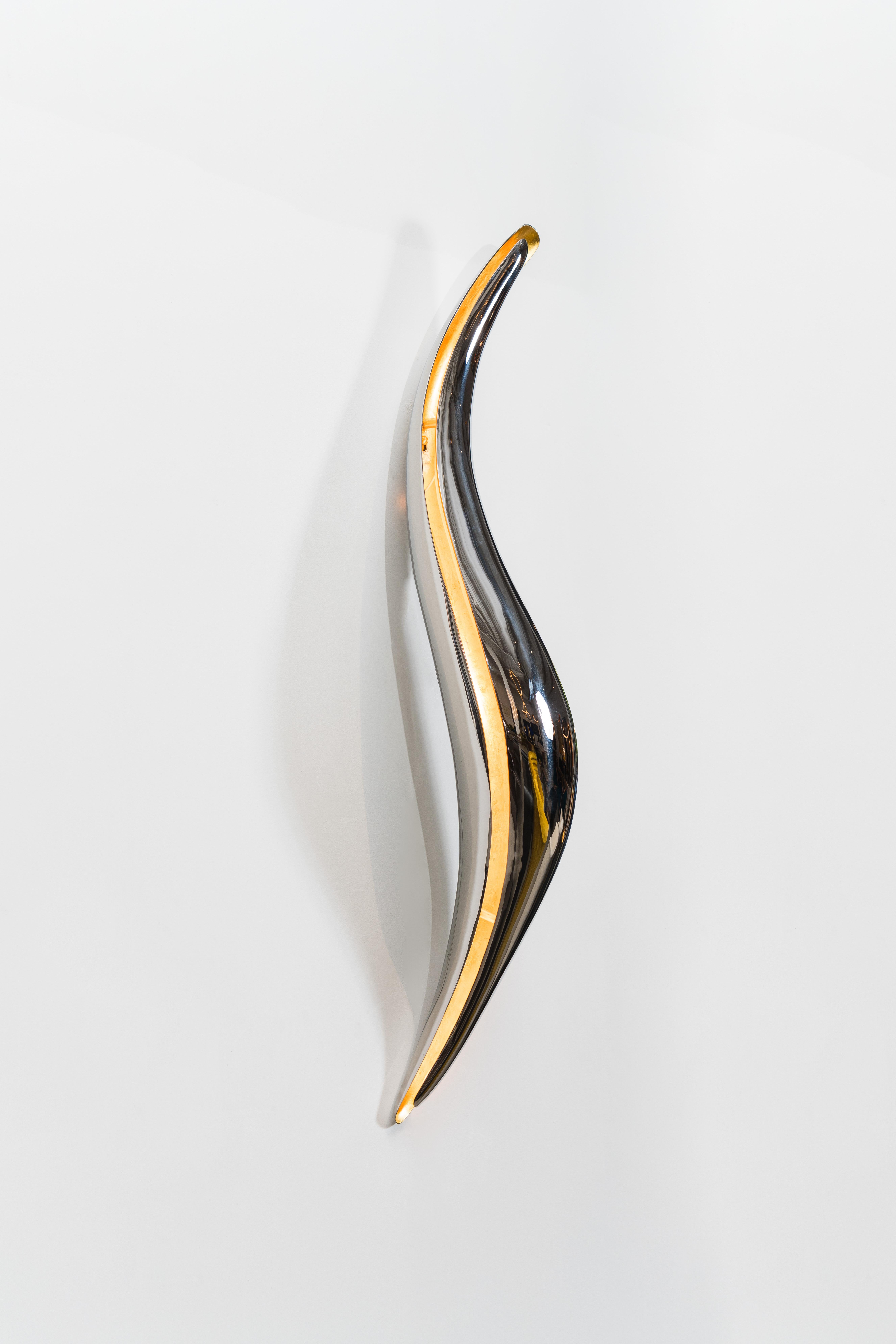 The Vol Light series is Roskin’s group of led sculptures combining his signature polished metal forms with LED components.

Roskin’s works blend functional design with modernist sculptural references. A natural successor of innovative artists such
