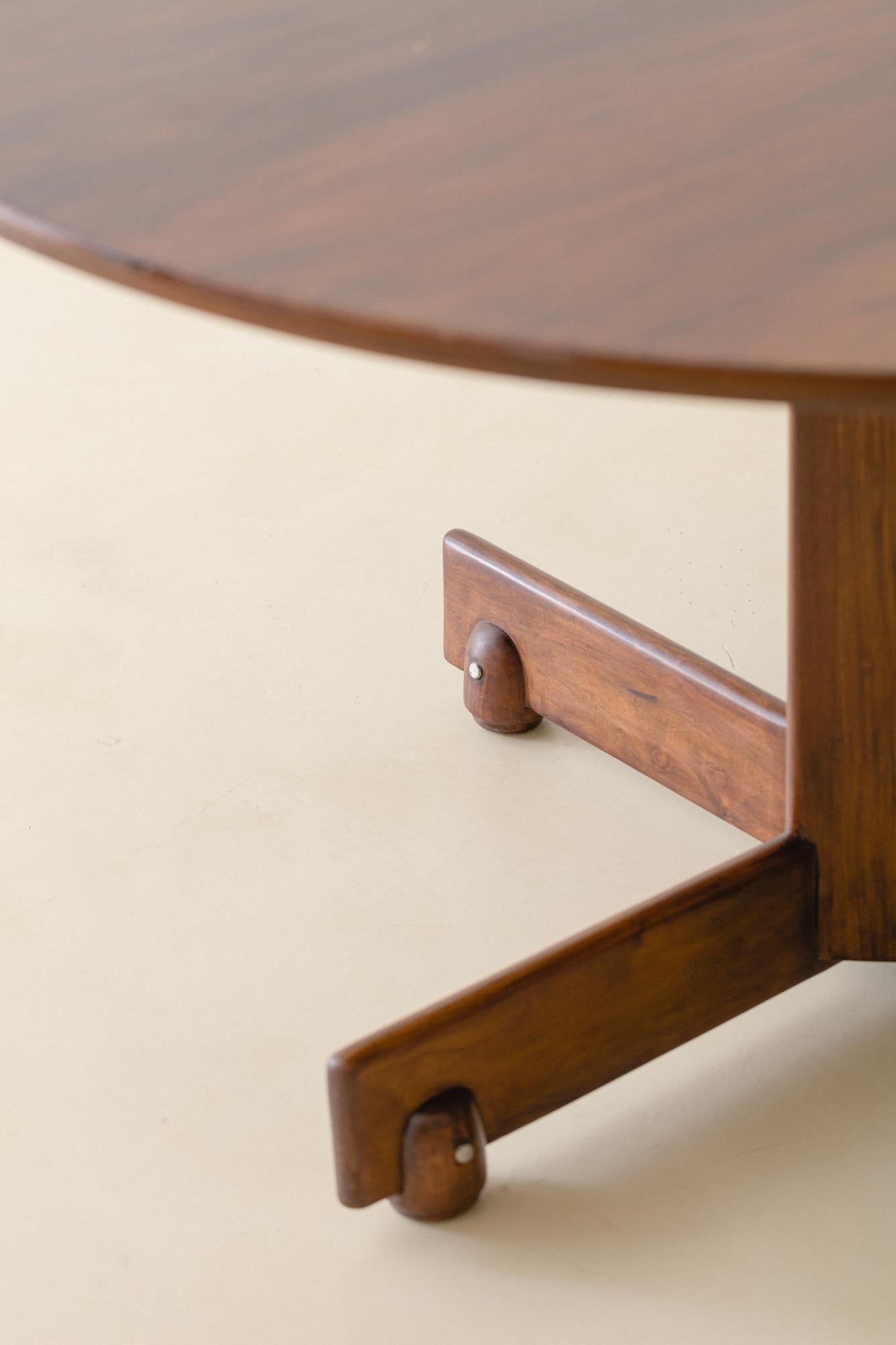 Mid-Century Modern Table de salle à manger ronde Alex de Sergio Rodrigues, brésilien du milieu du siècle, 1960 en vente