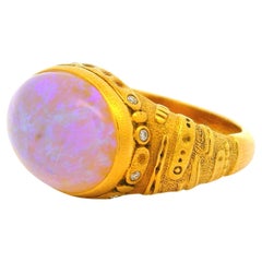 Alex Sepkus, bague en or jaune 18 carats avec opale, diamants et lunette de 6,60 carats, avec boîte