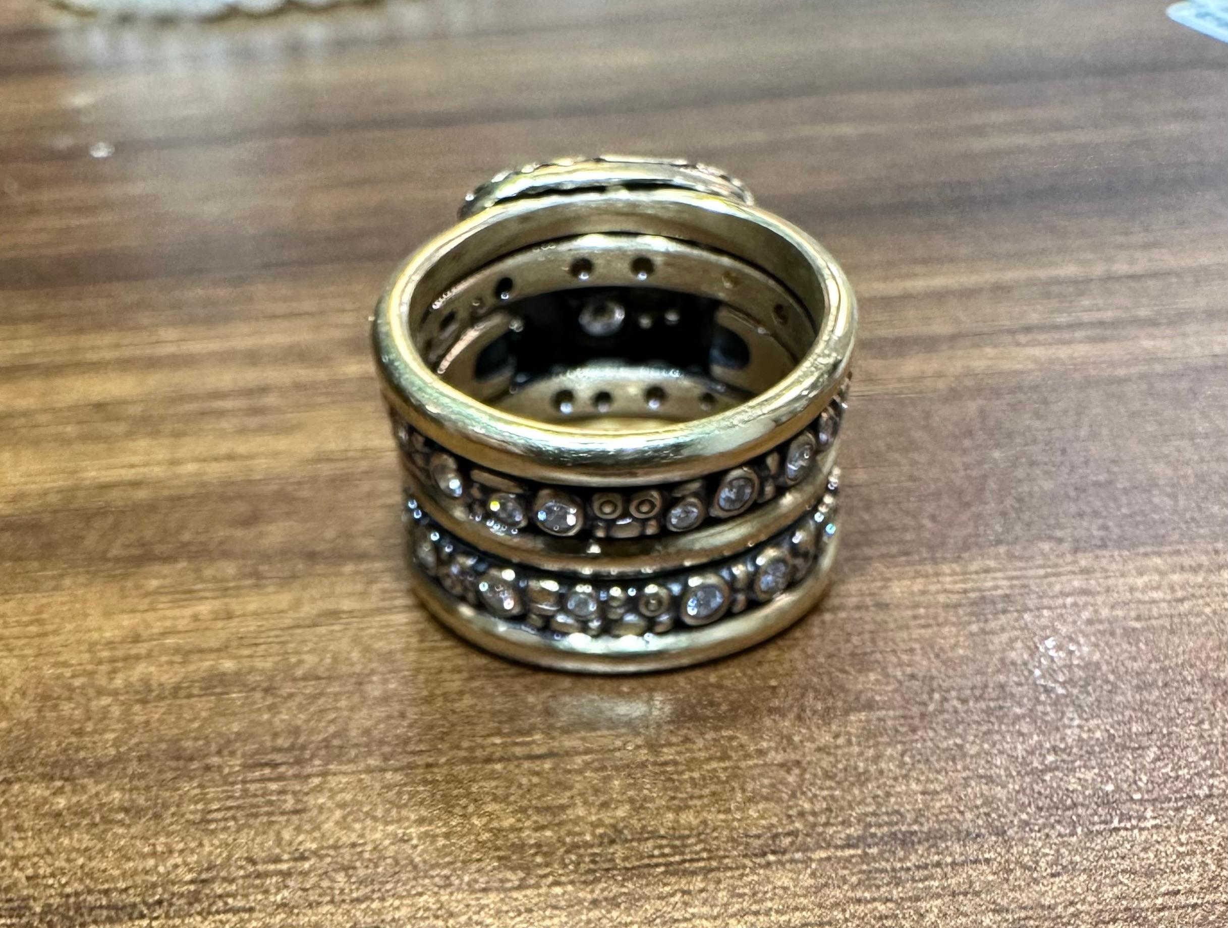 Alex Sepkus 18 Karat Gelbgold Diamant-Ring-Kombo (Rundschliff) im Angebot