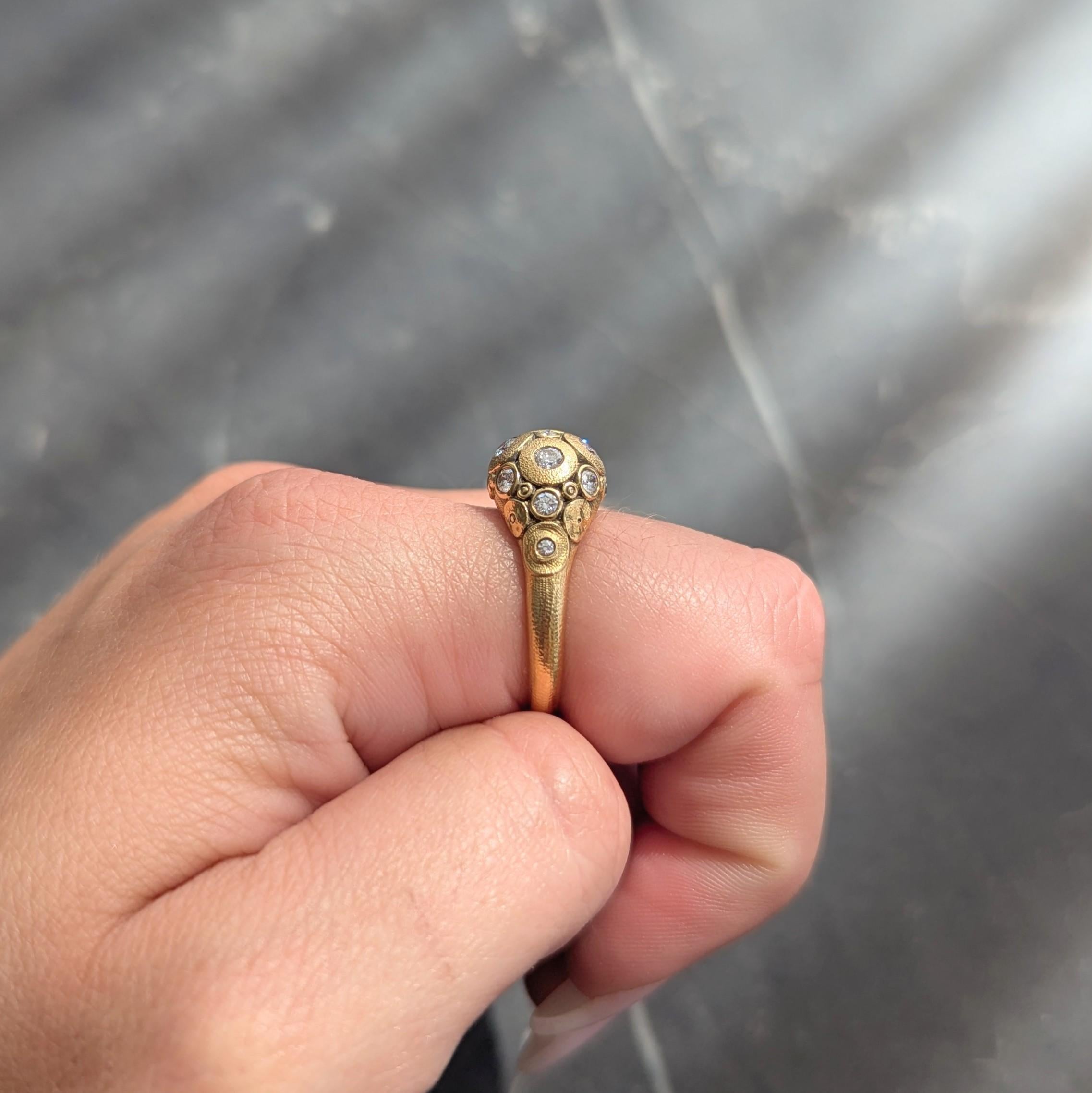Anello a cupola con diamanti in oro giallo 18 carati Alex Sepkus 2000 in vendita 4