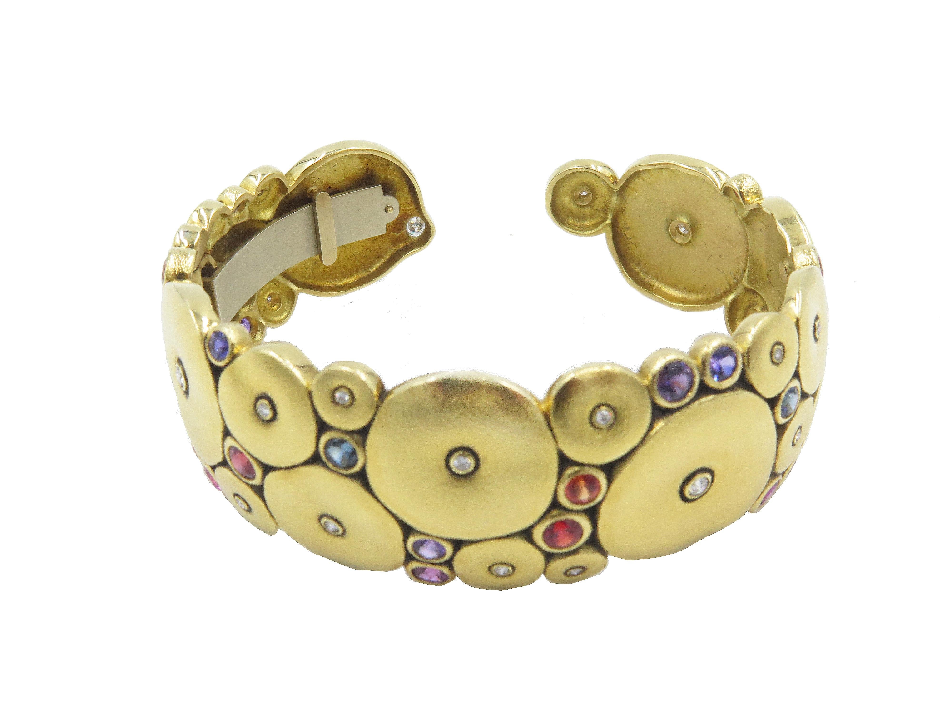Extrêmement désirable, Alex Sepkus B-34 bracelet en or jaune 18K de sa collection 