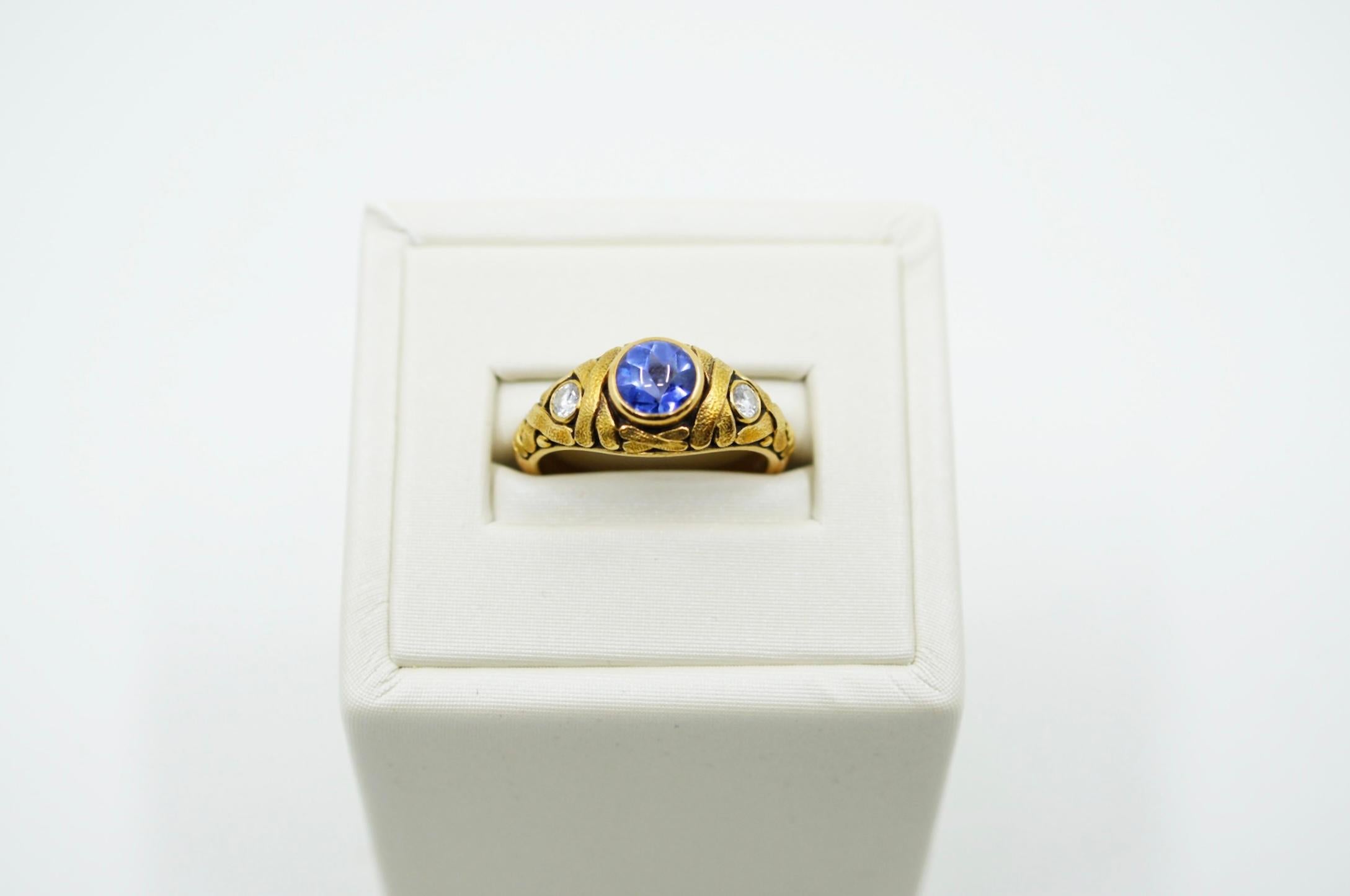 Alex Sepkus Tansanit und Diamant Cabochon Criss Kreuz-Ring 18K im Zustand „Hervorragend“ im Angebot in Mammoth Lakes, CA