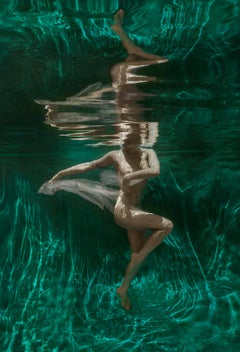 Мalachite Cave - photographie sous-marine - tirage pigmentaire d'archives 51" x 35".
