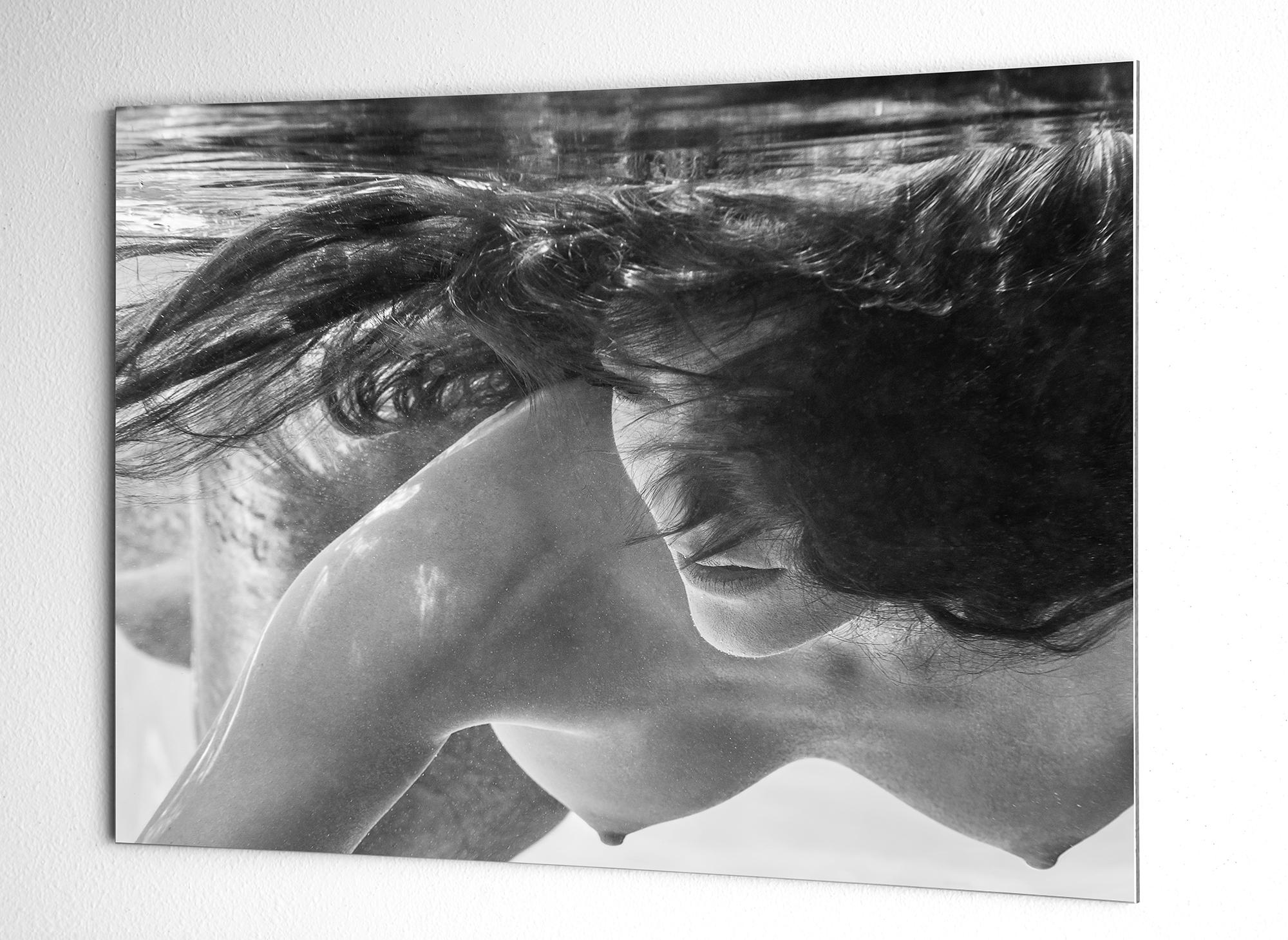 Apriel - underwater black & white nude photograph - print on aluminum 30