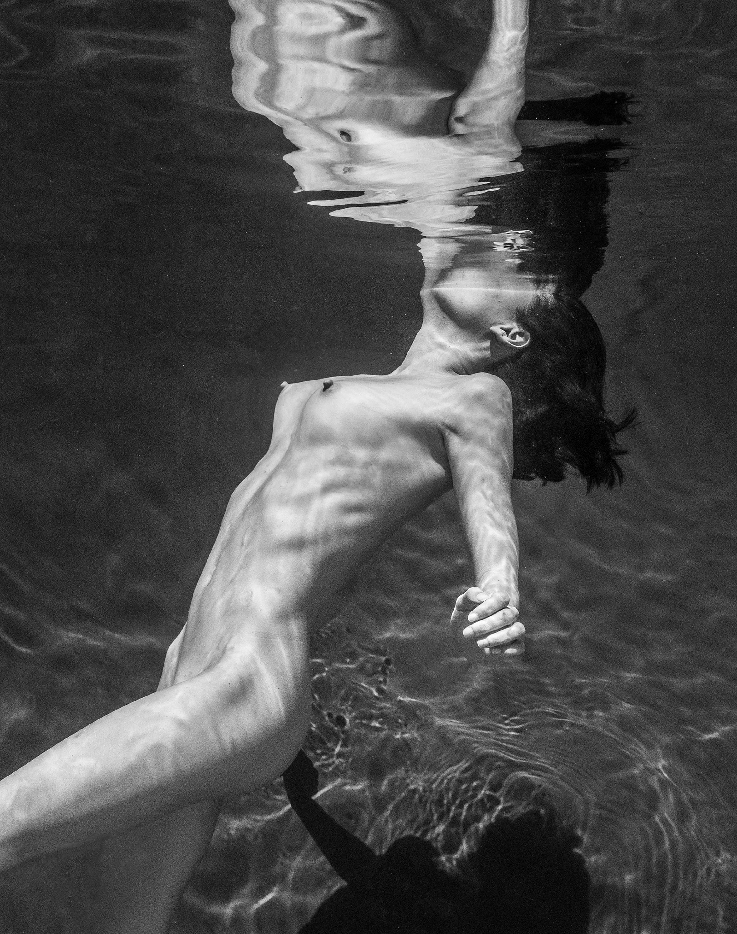 Balance - underwater nude b&w photograph - archival pigment 35 x 24