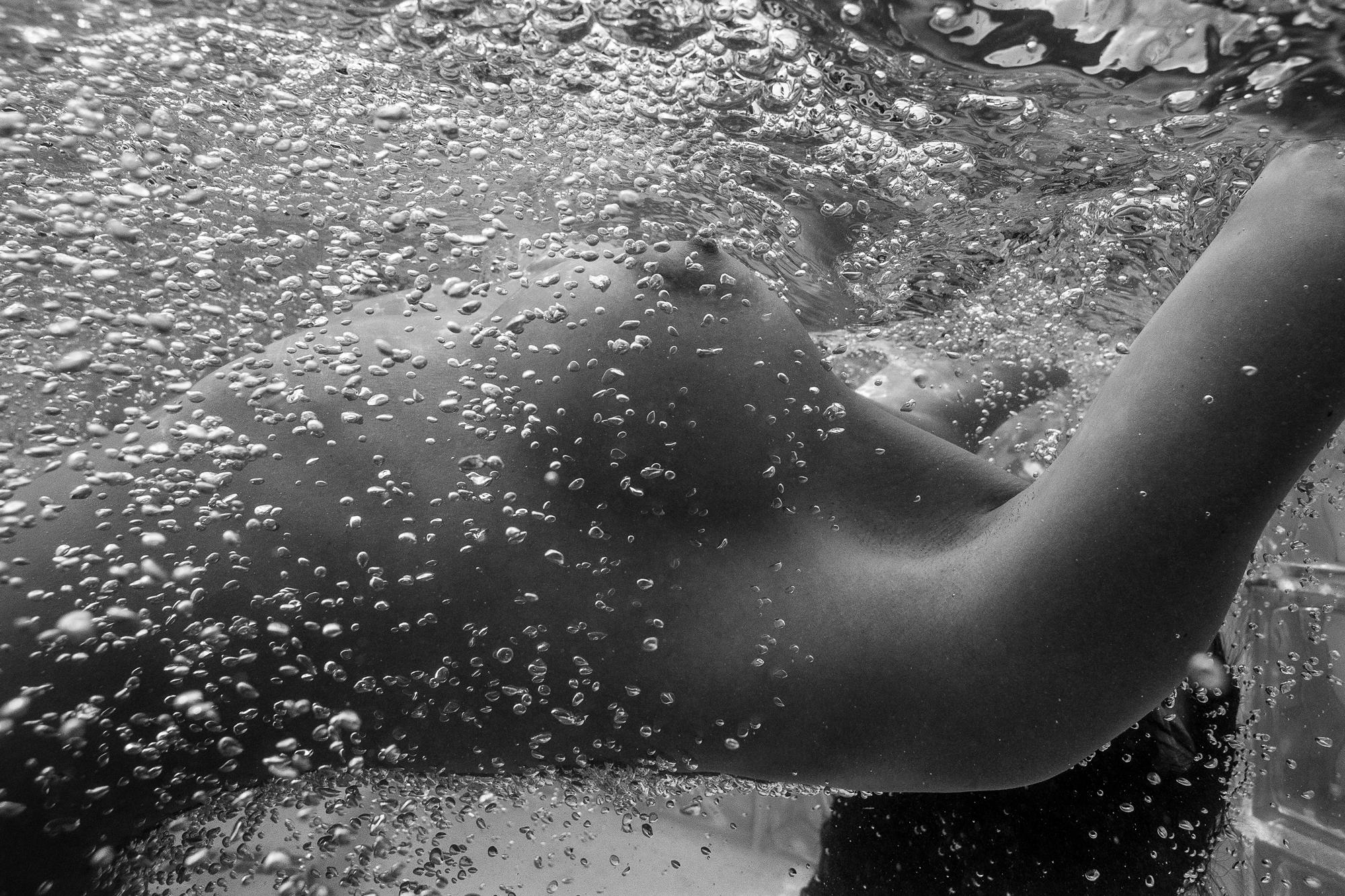 Alex Sher Black and White Photograph - Bubbles - underwater nude b&w photograph - archival pigment print 35 x 52"