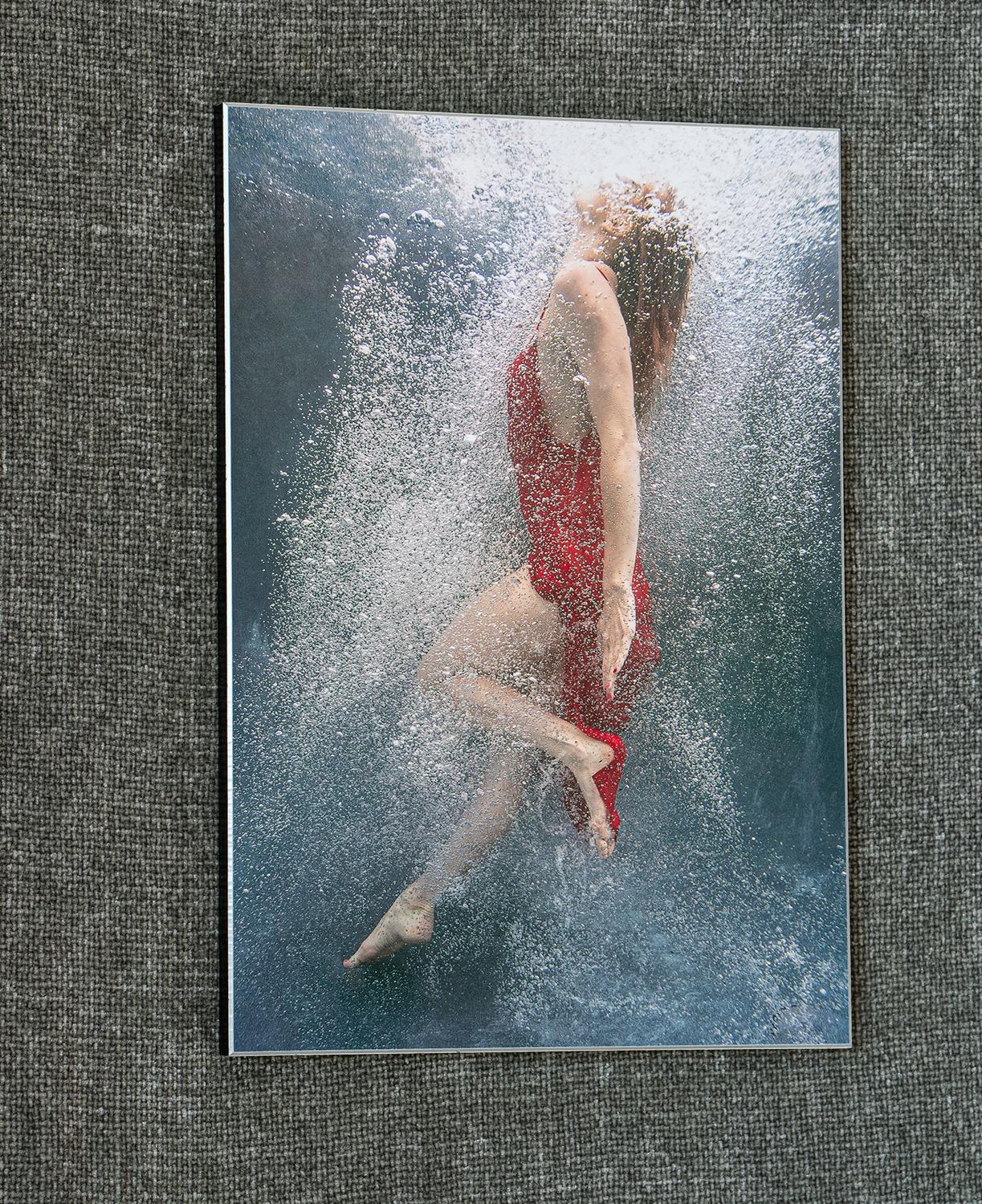 Coming Back - photo de nu sous l'eau - impression sur aluminium 12