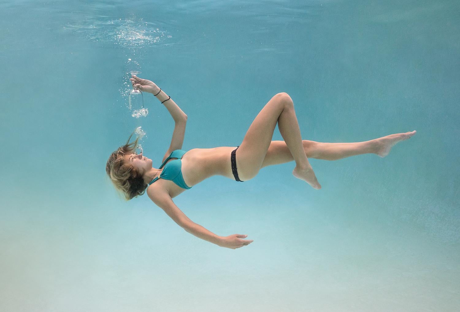 Alex Sher Color Photograph - Drinking Air - underwater photograph - archival pigment print 24x36"