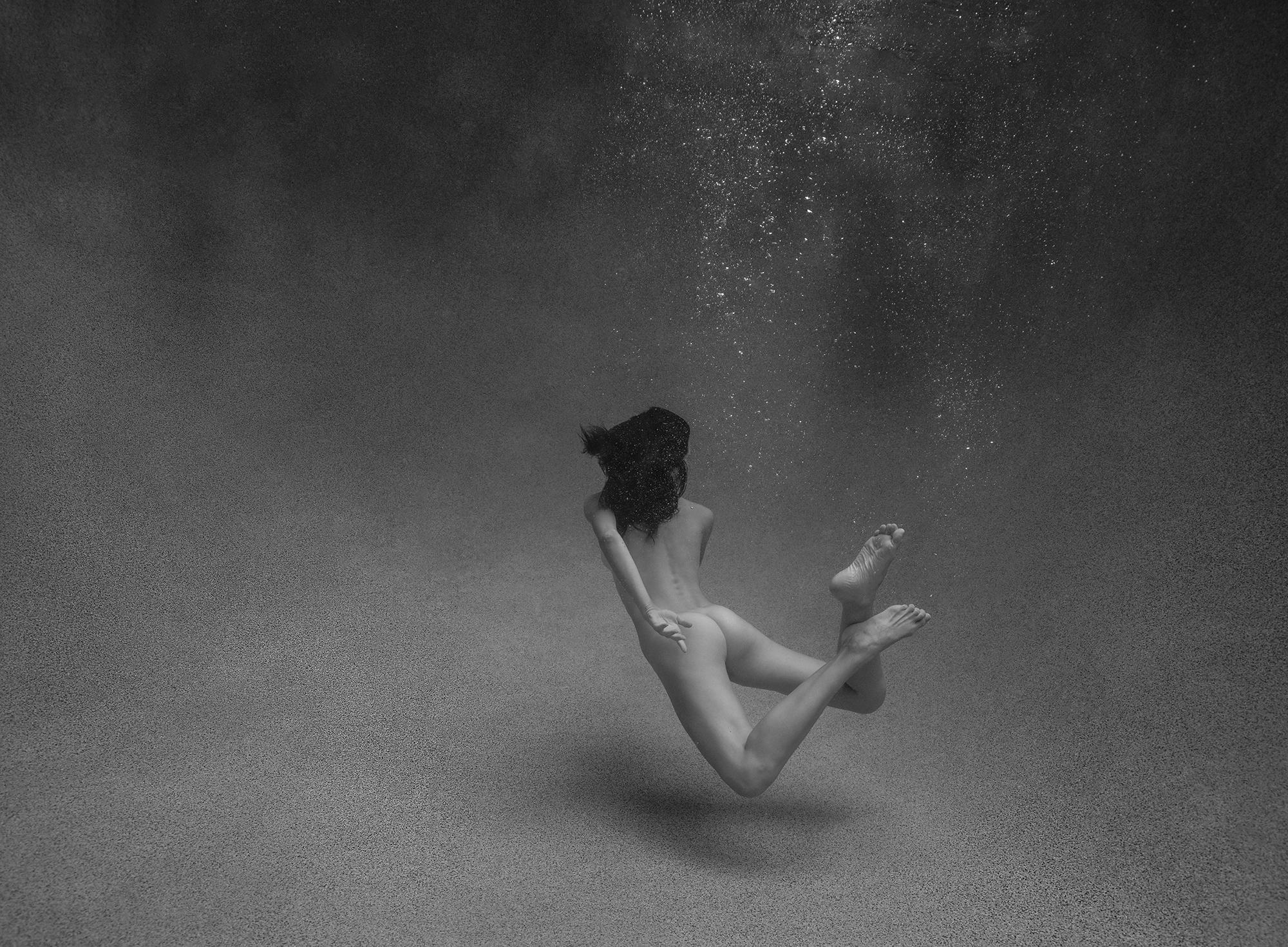 Alex Sher Nude Photograph - Escape - underwater nude photograph - archival pigment print 35"x47"