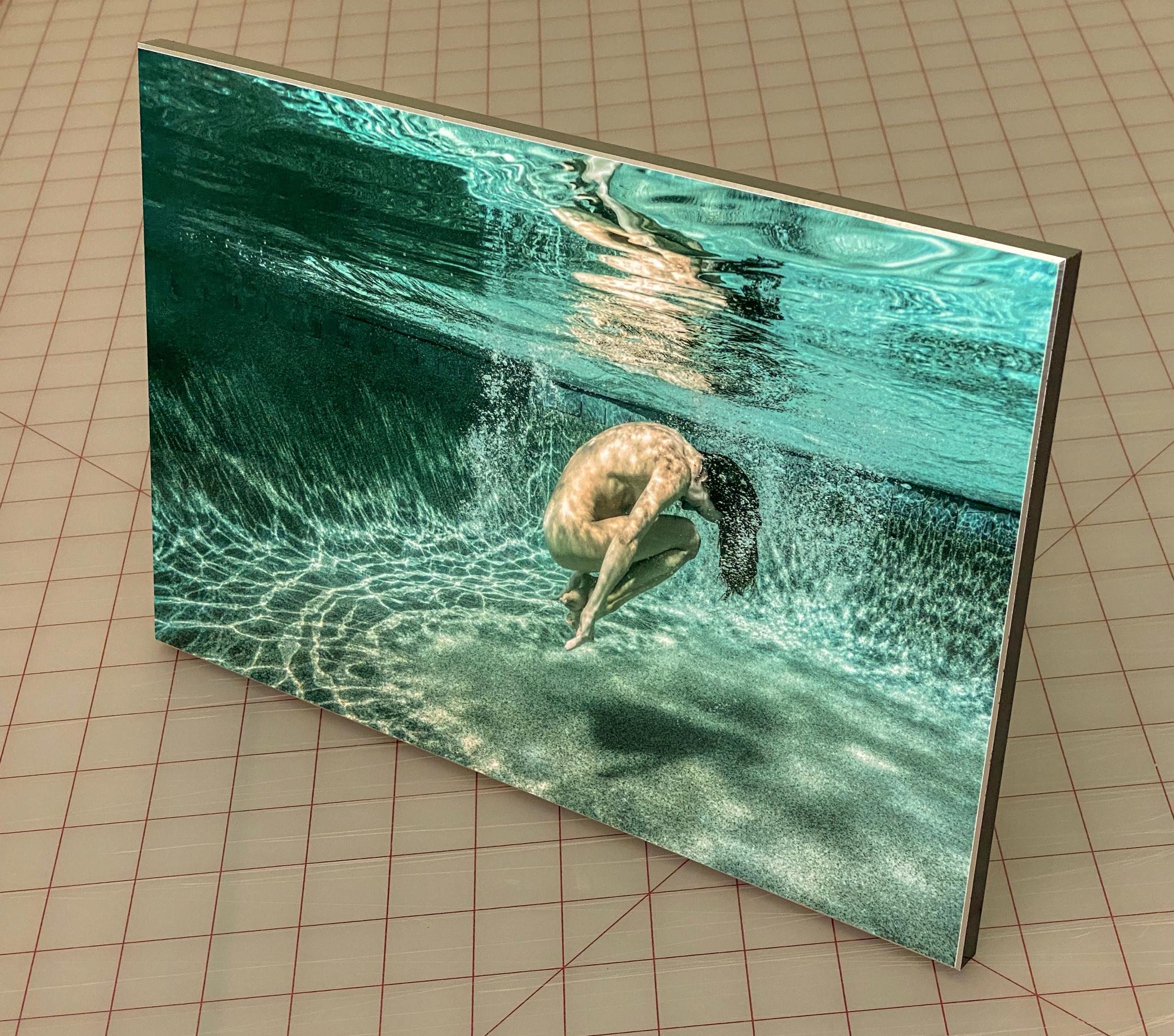 Rouleau vert III  - photographie de nu sous-marin - imprimé sur aluminium 1