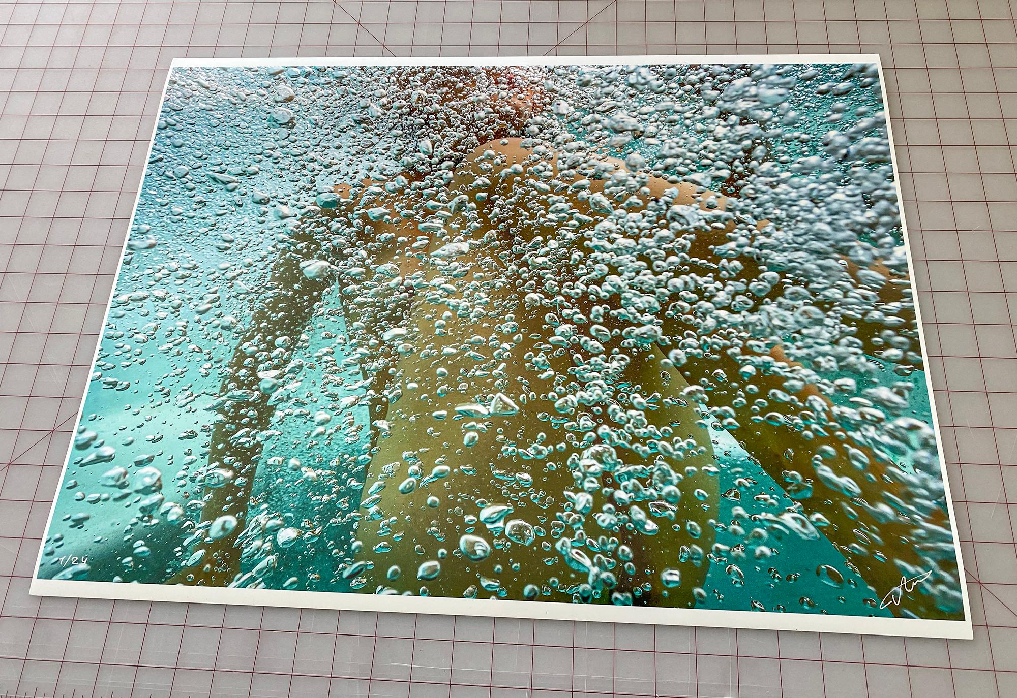 Champagne caldo  - fotografia di nudo subacqueo - stampa a pigmenti d'archivio 25x35