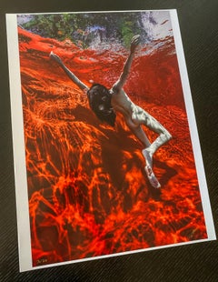 Agua caliente - fotografía de desnudo bajo el agua - impresión de pigmento de archivo 24" x 18"