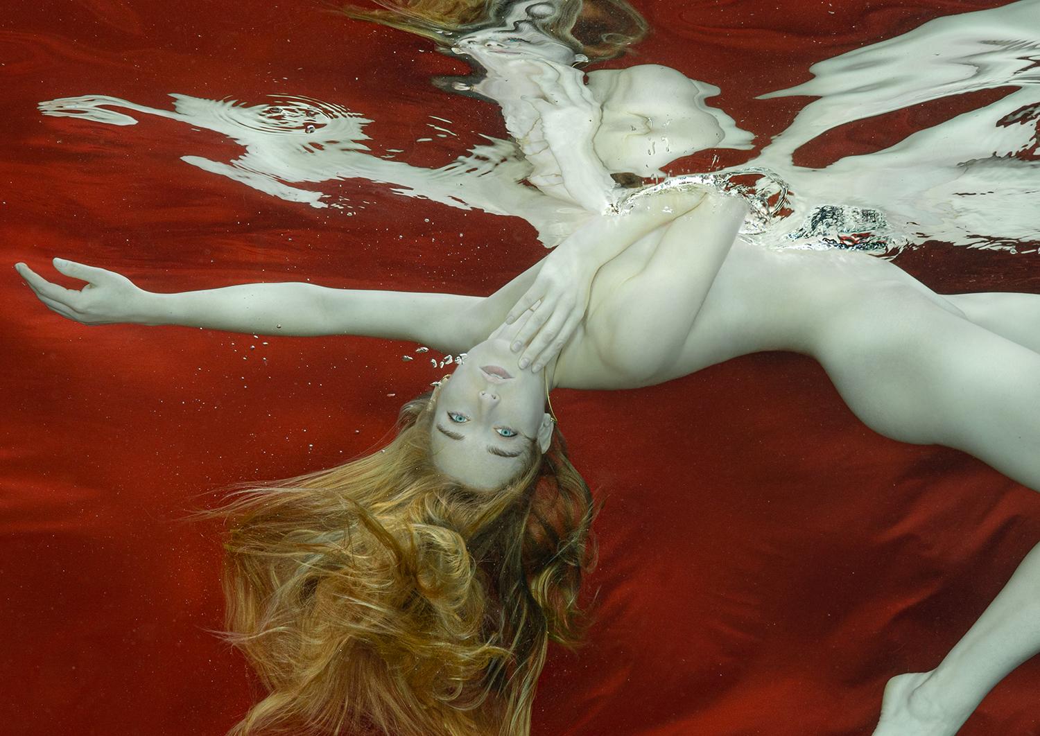 the bather statue underwater