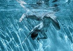 Luz de luna III - foto de desnudo bajo el agua - impresión de pigmento de archivo 16x24"