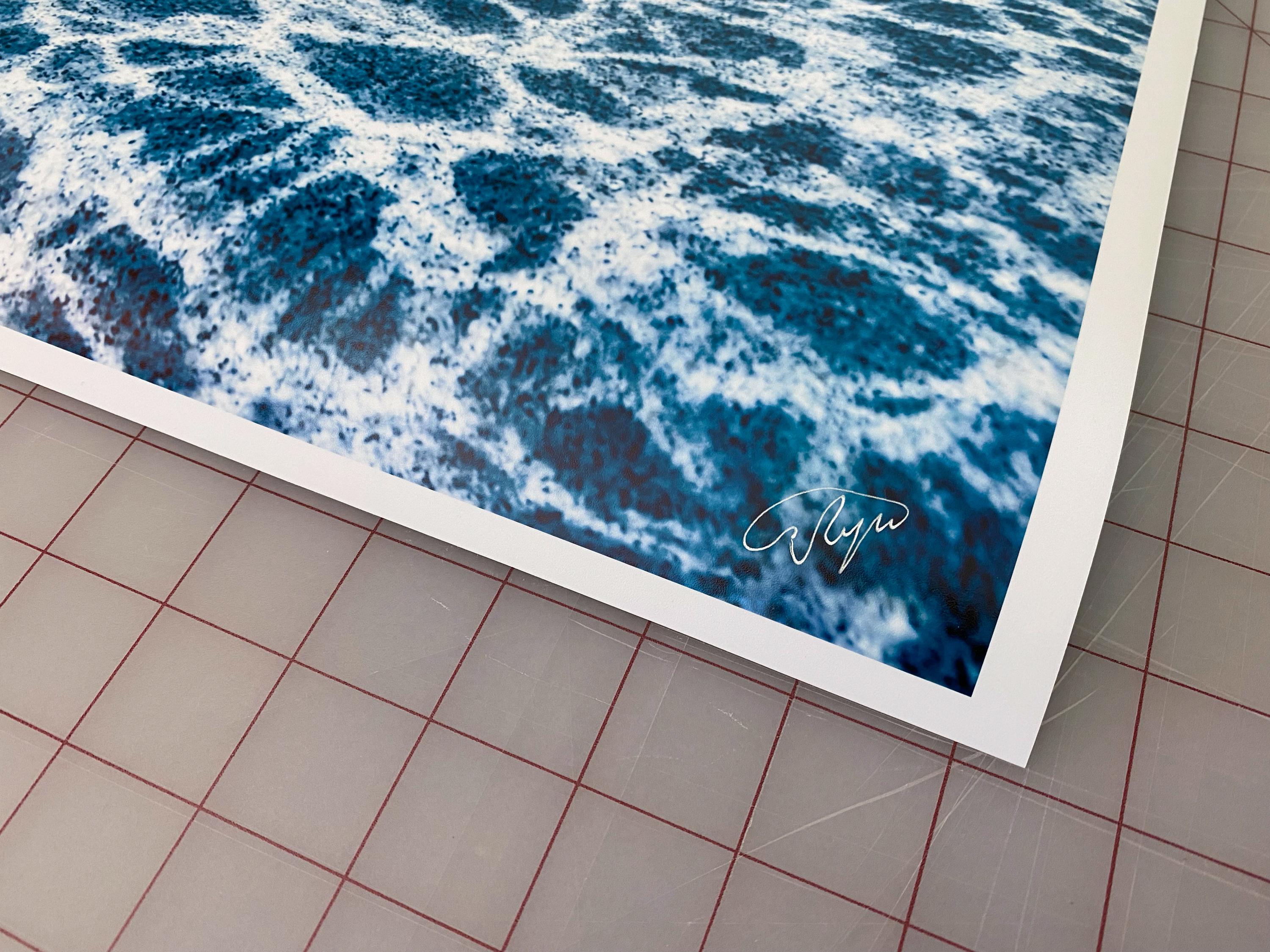 Mondlicht – Aktfotografie im Unterwasser – Archivalischer Pigmentdruck 26x35 im Angebot 1