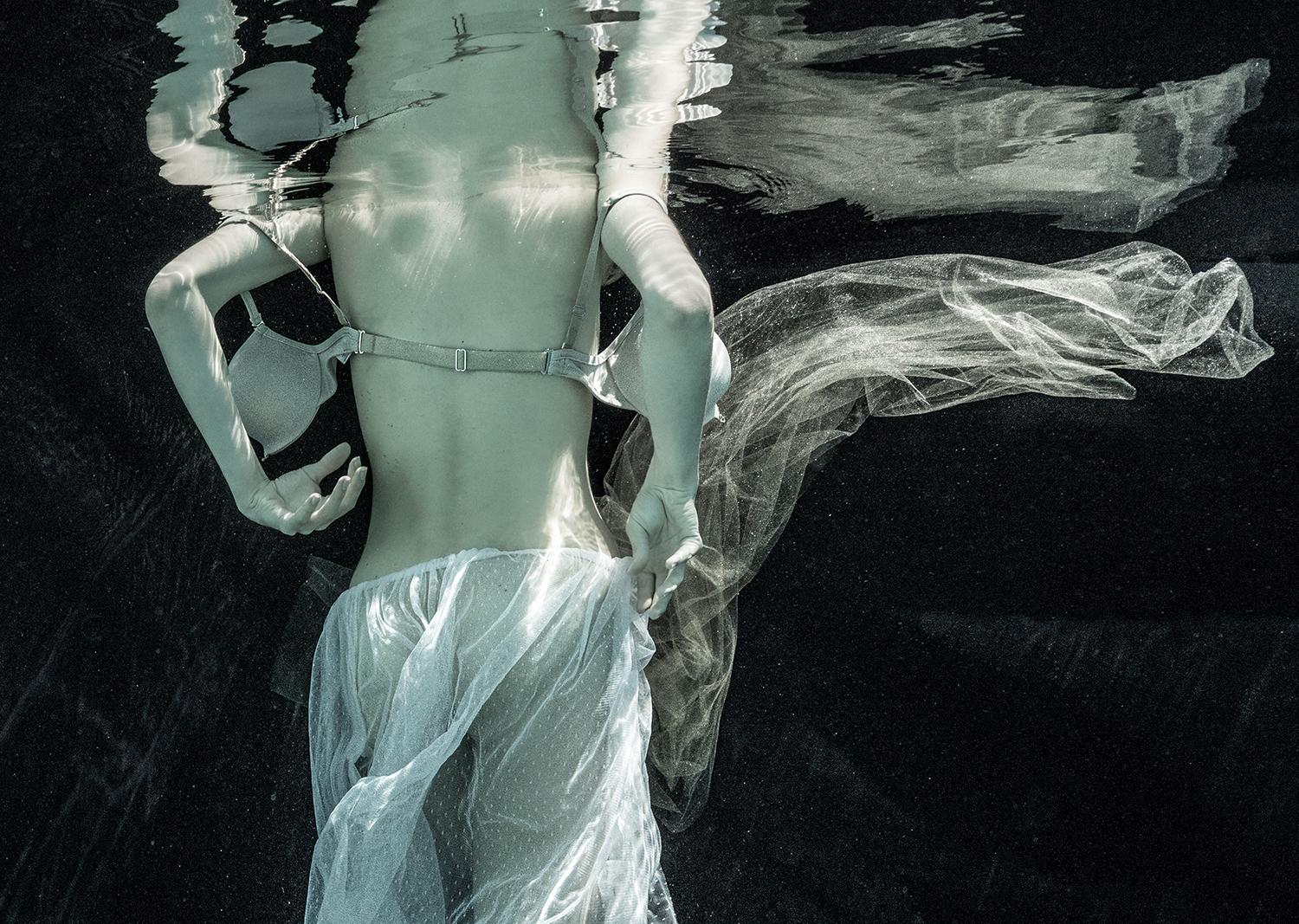 Archive - photographie sous-marine monochrome - tirage sur papier d'archives 24.3 x 35