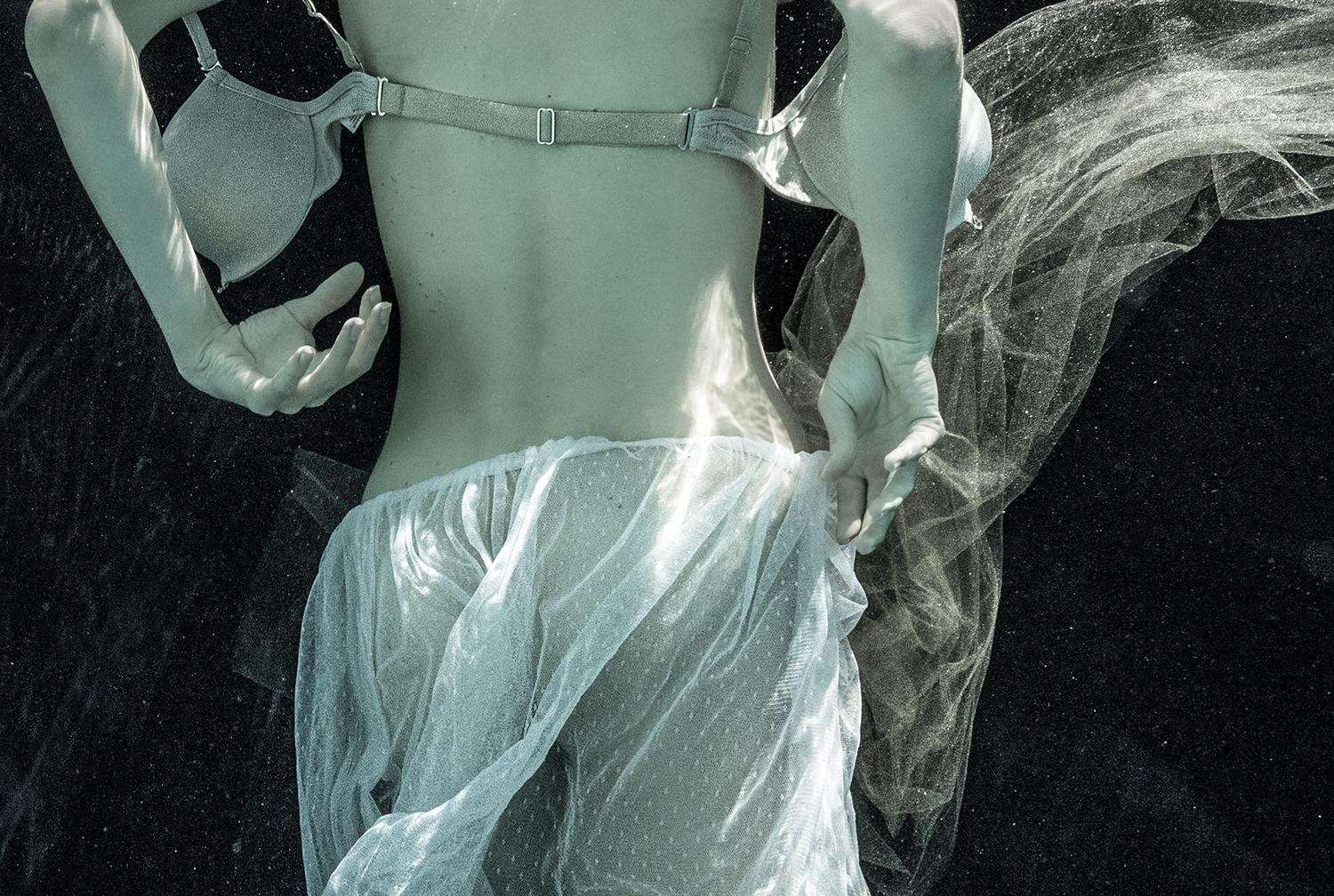 Open - underwater monochrome Fotografie - Archivpapierdruck 35x50