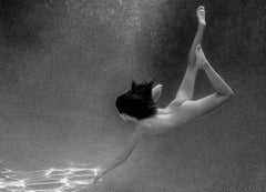 Piercing Light - fotografia di nudo subacqueo - stampa a pigmenti d'archivio 35 x 47"