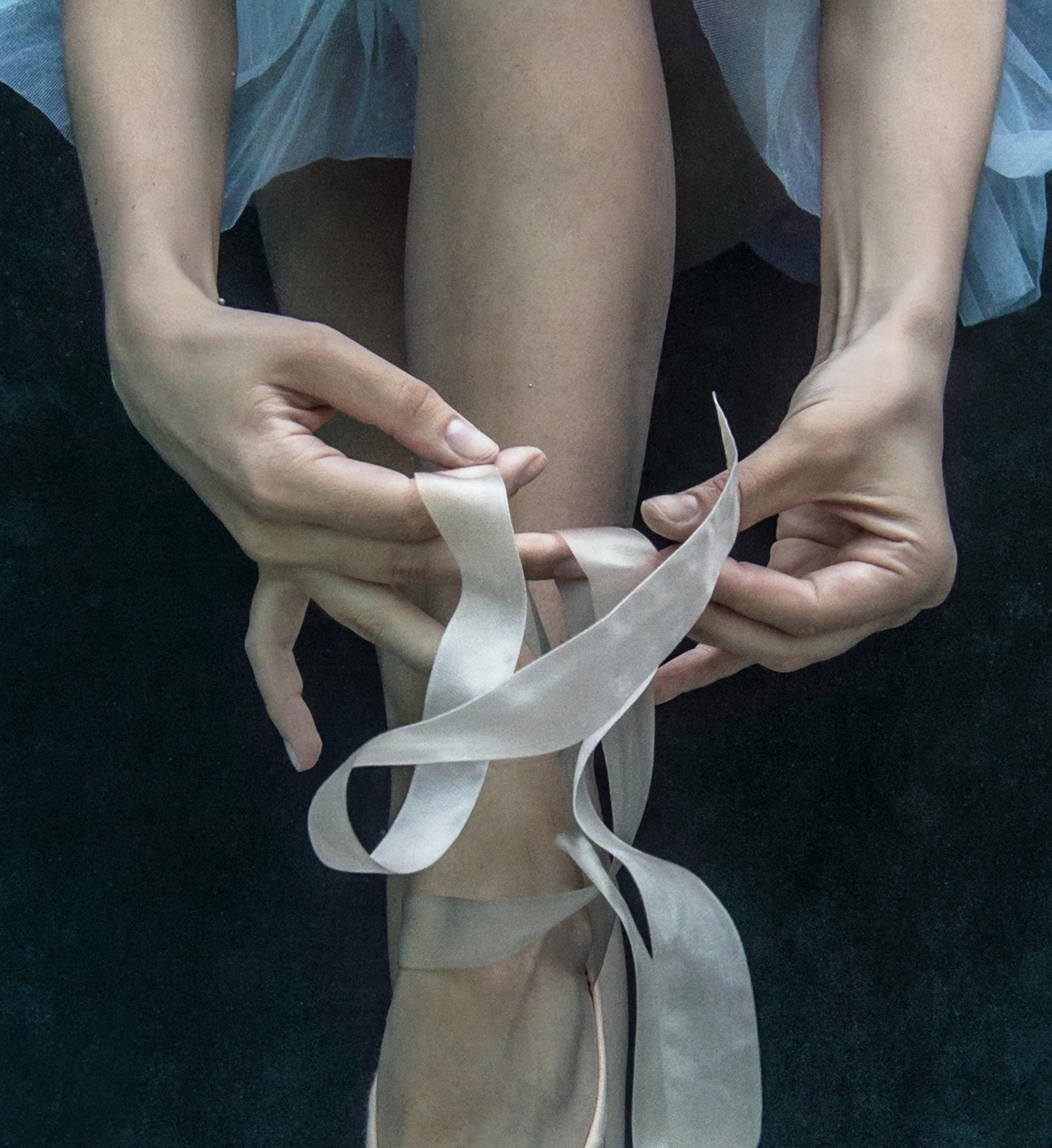 Pointe - underwater photograph - print on aluminum 11