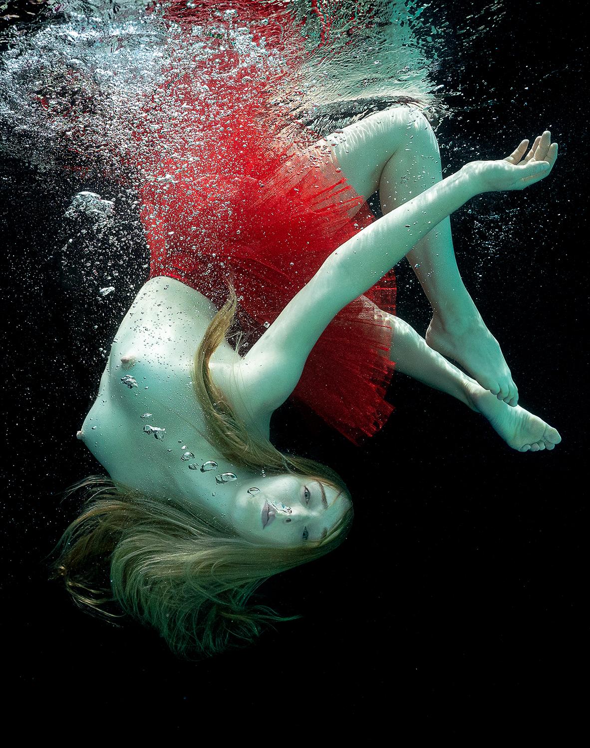 Red Pretzel - underwater nude photograph - archival pigment print 21.3х17.5