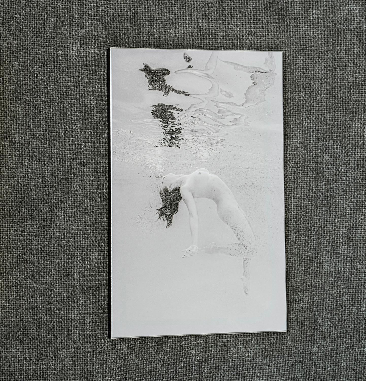 Soft Dance - underwater nude photo - print on aluminum 12