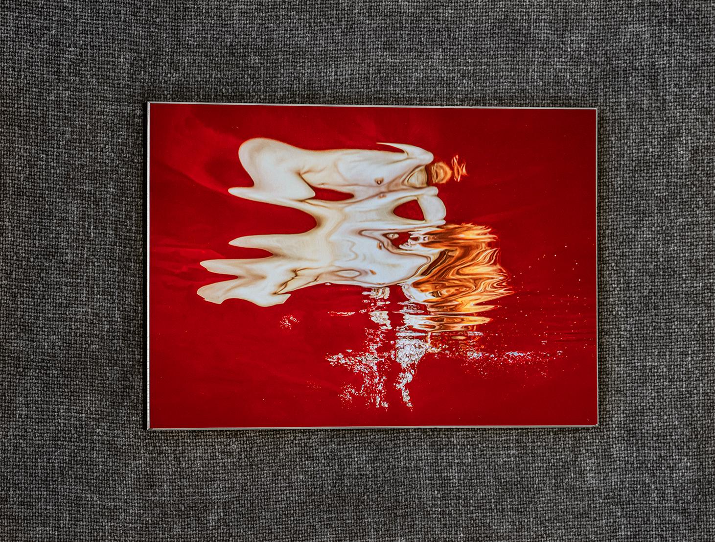 Spark - Unterwasser-Aktfoto - Druck auf Aluminium 8 x 12