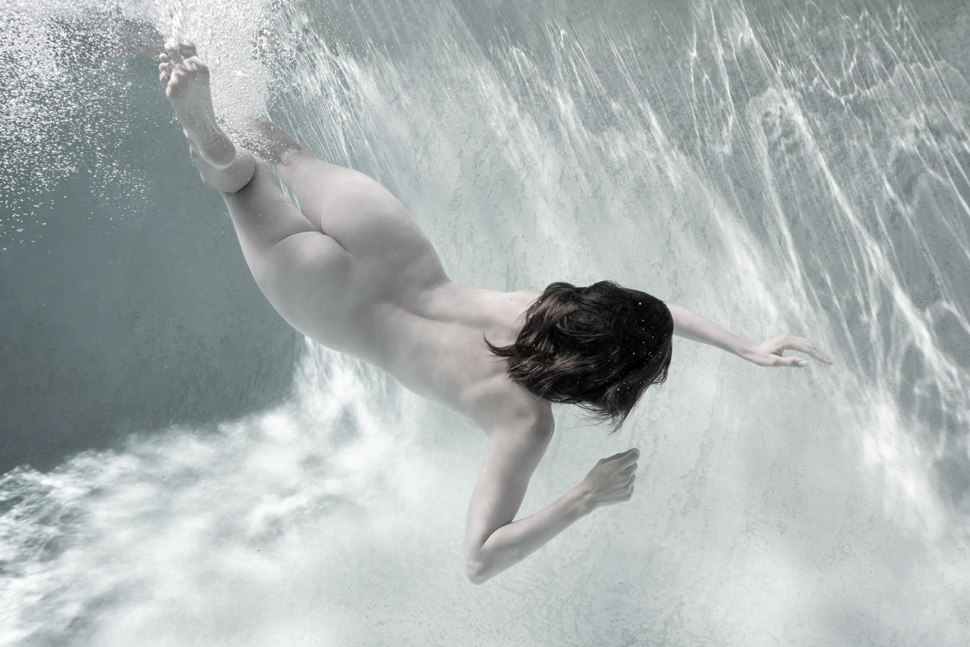 Alex Sher Figurative Photograph - Sweet and Spicy - underwater nude photograph - archival pigment print 18x24"