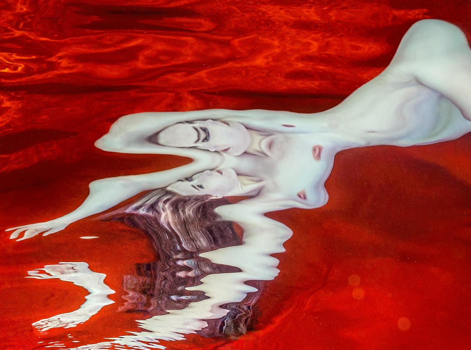 Vinnytsia 22 - photo de nu sous-marine - impression sur aluminium 8 x 12 pouces - Contemporain Photograph par Alex Sher