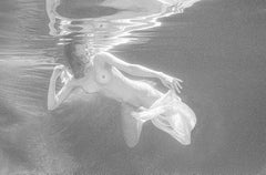 Aquarell-Aquarell-Sketch – Schwarz-Weiß-Nacktfotografie in Unterwasser – Archivpigment 23x35