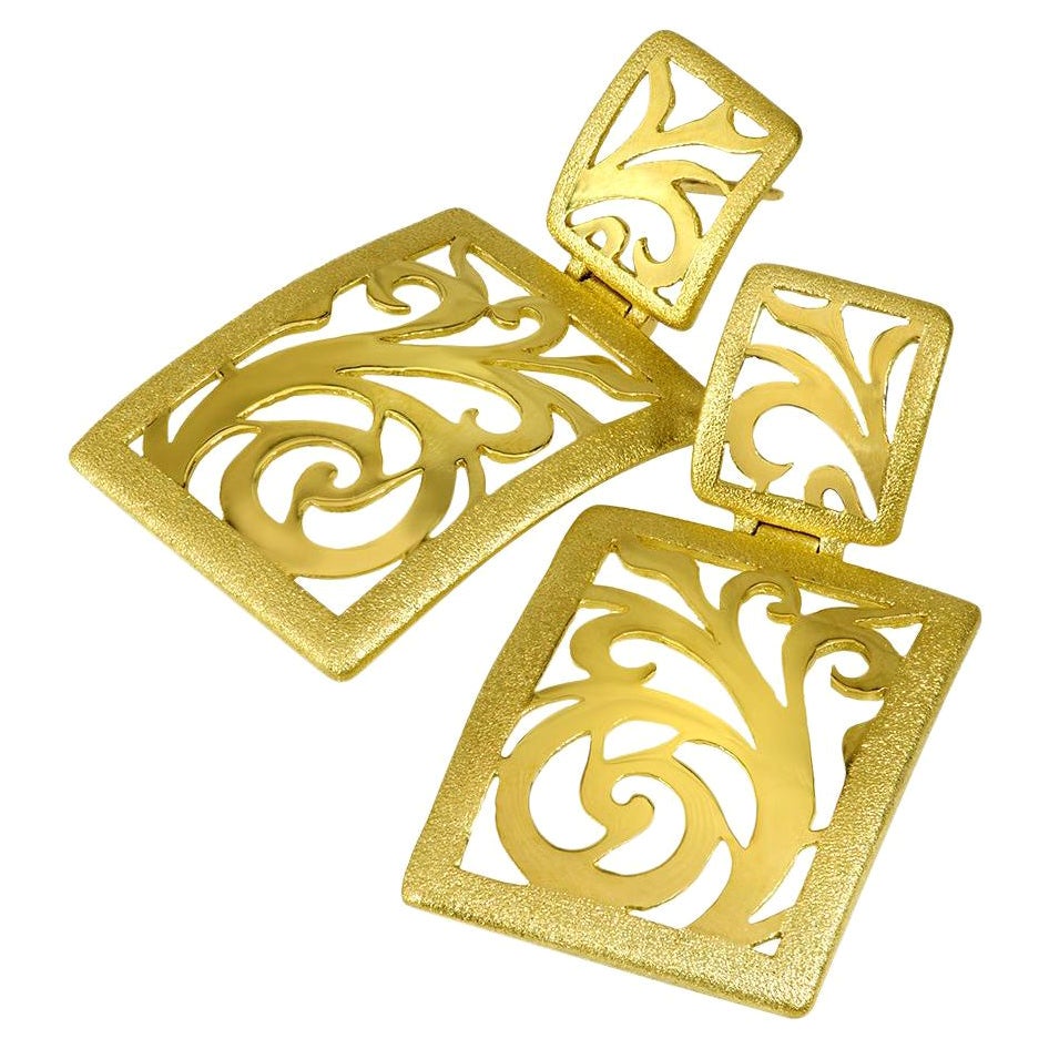 Alex Soldier, orecchini a goccia in oro 18 carati con ornamento e texture a contrasto