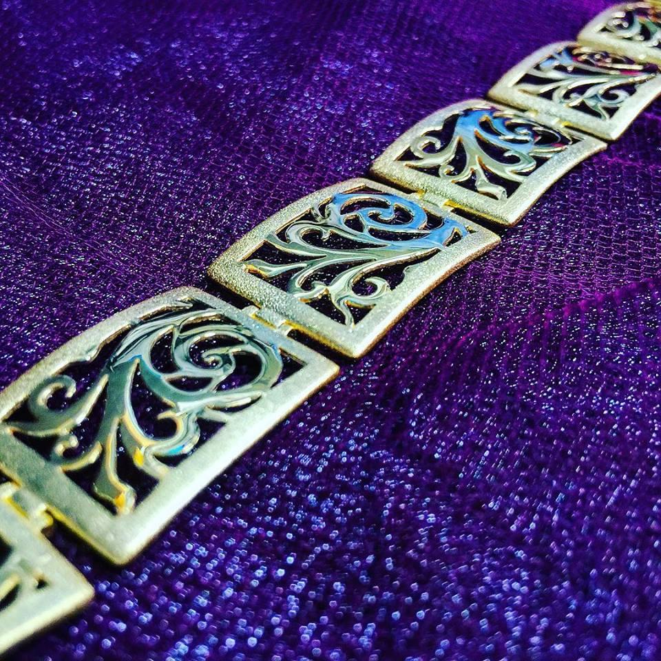 Women's or Men's Alex Soldier 18 Karat Gold Ornament Contrast Texture Link Bracelet One of a Kind