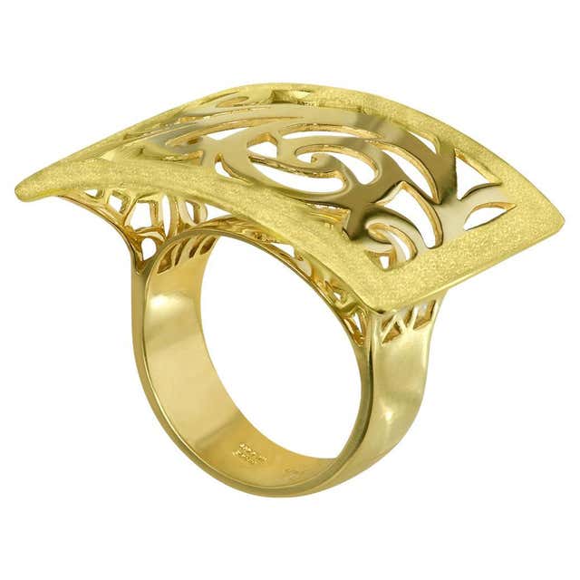 Kan Large Shell Textured Gold Hand Ring at 1stDibs | gold kan ring, kan ...