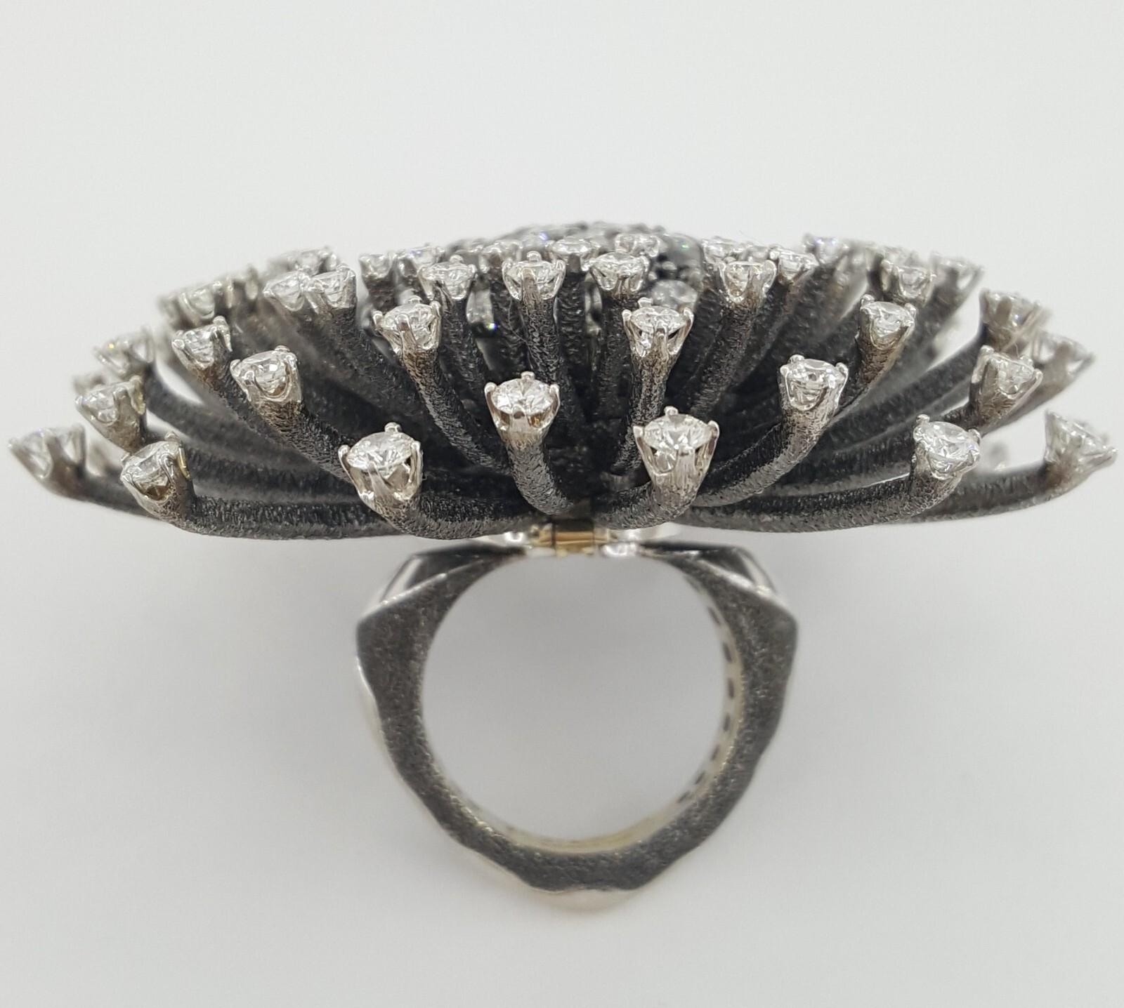 Alex Soldier “Astra” Convertible Statement Ring in 18K Gold — 11.5 Carats White In New Condition For Sale In Chicago, IL