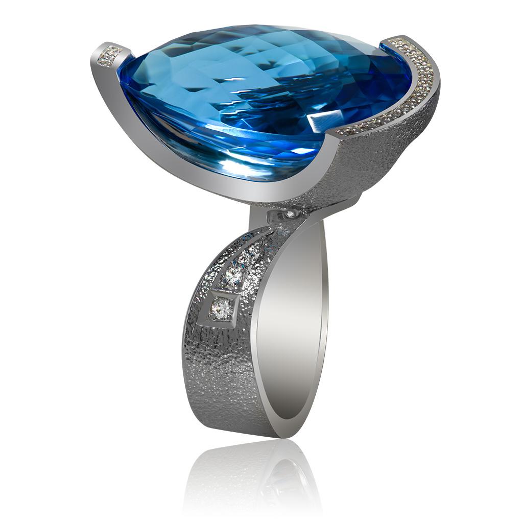 Blue Swan ring: the gracefulness and poise of the swan has inspired Alex Soldier to create the Swan collection. The form of the center stone resembles a swan’s head, and the ring is curved into the shape of its neck. It is dedicated to every woman