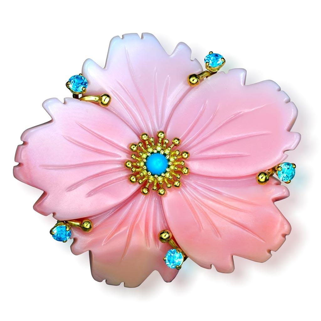 A colorful collection of rare and stunning gemstones form together a spectacular Blossom that comes alive with a touch of feminine charm and allure given to us by Mother Nature. Alex Soldier’s magical Blossom collection pays tribute to femininity