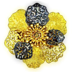 Alex Soldier Diamond 18 Karat Gold Textured Flower of Life and Hope Ring