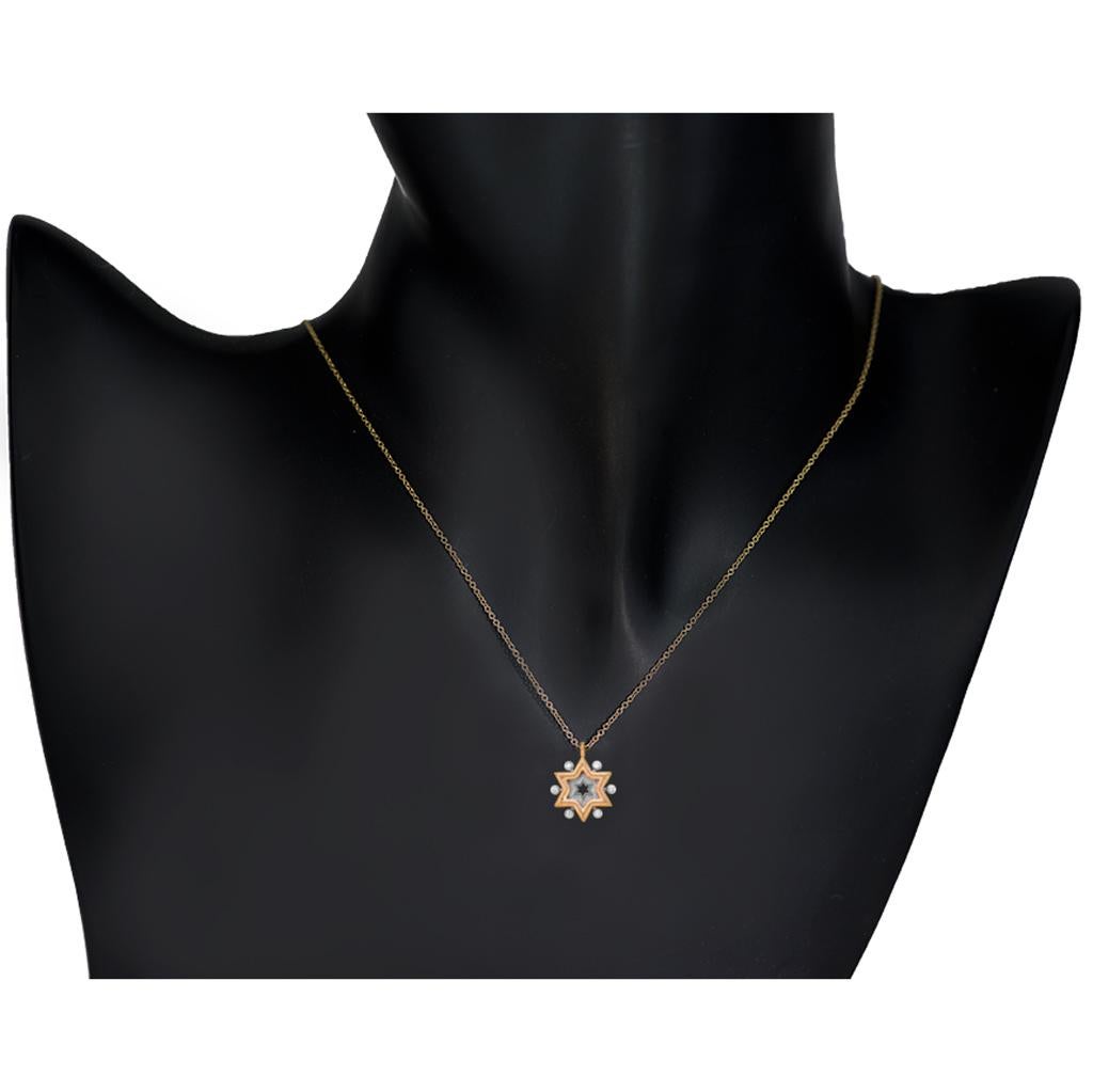 Taglio rotondo Alex Soldier Collana con ciondolo a stella in oro con diamanti, unica nel suo genere in vendita