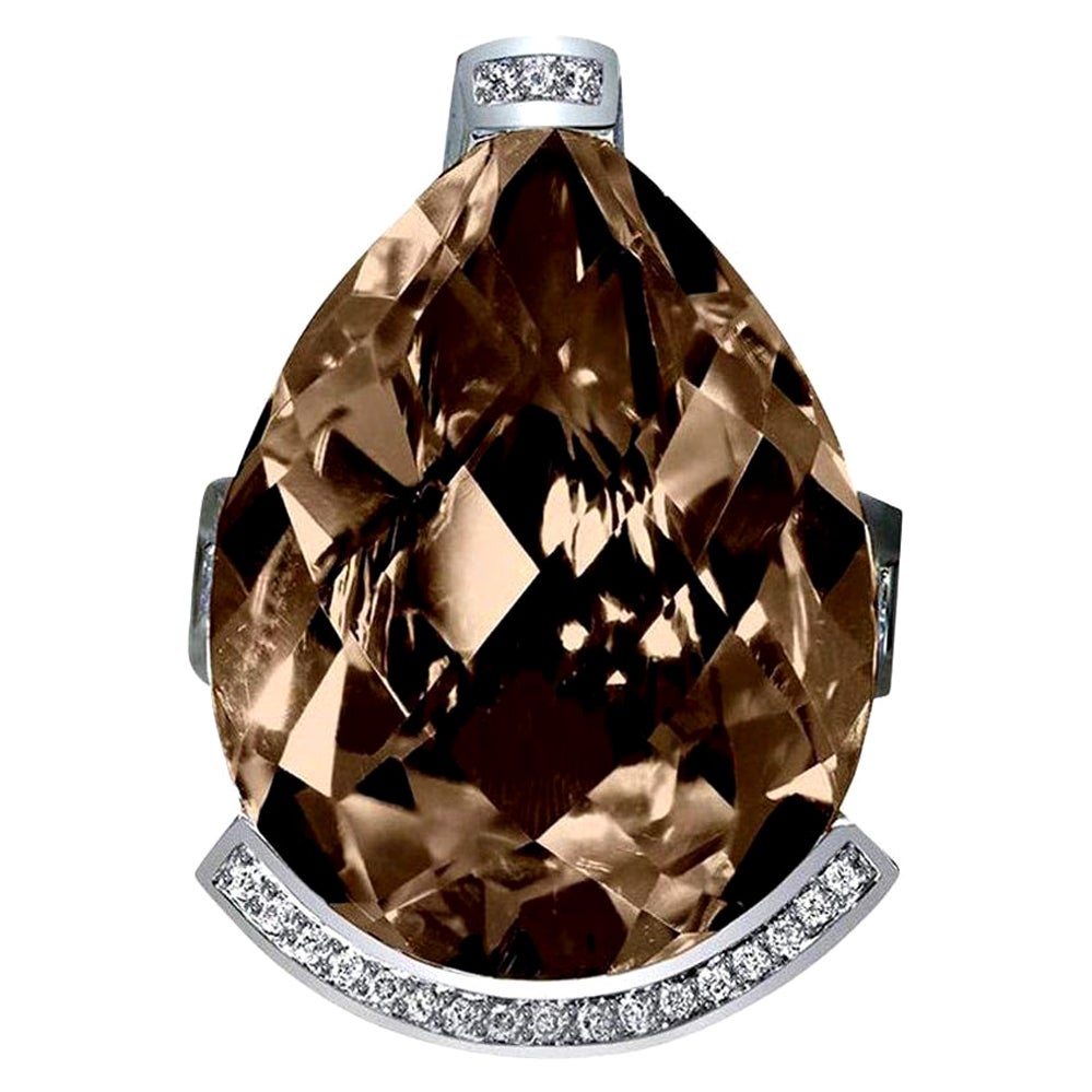 Alex Soldier Diamond Smoky Quartz White Gold Textured Swan Ring One of a Kind (bague cygne texturée en or blanc) en vente